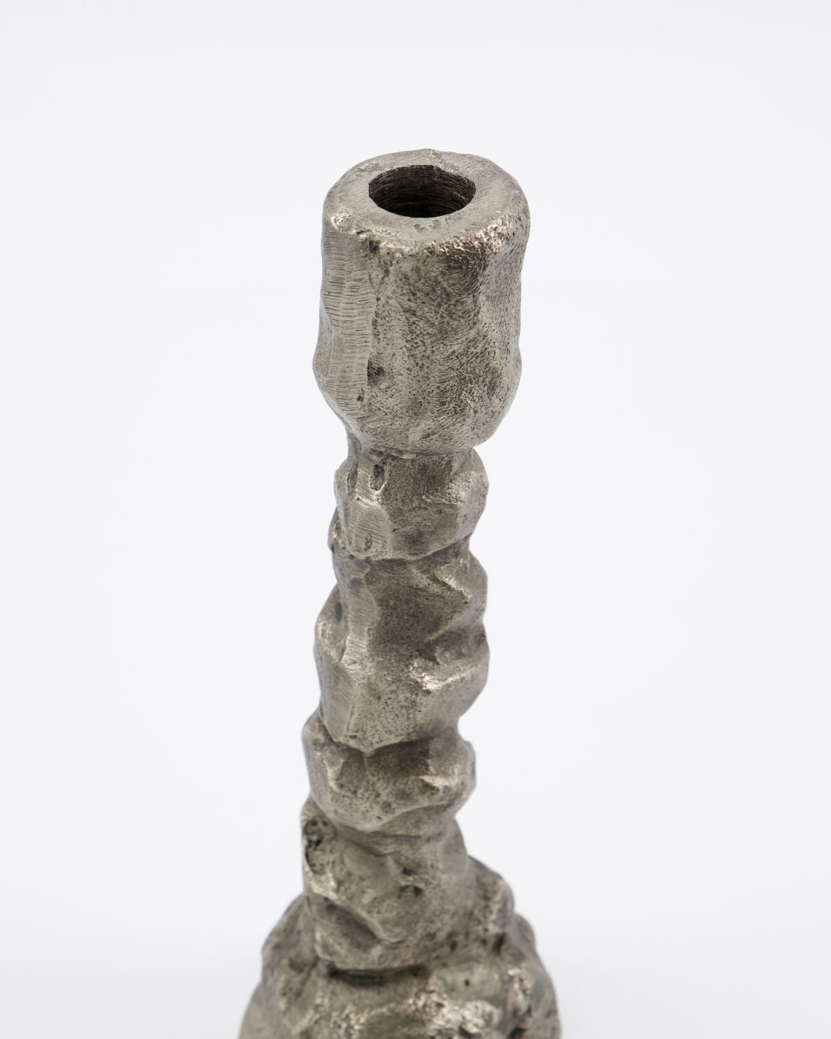 Kerzenständer, HDRaku, Antik-Silber in Antik-Silber präsentiert im Onlineshop von KAQTU Design AG. Kerzenständer ist von House Doctor