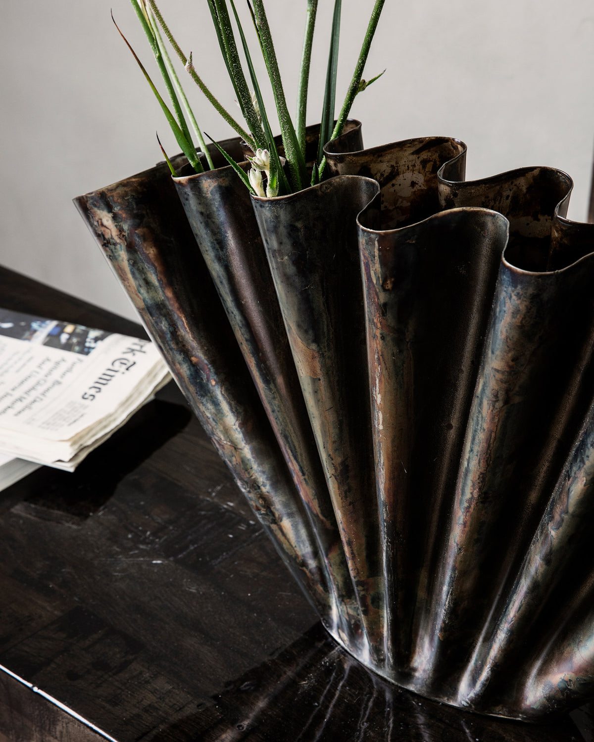 Vase, Flood in Antikes braun präsentiert im Onlineshop von KAQTU Design AG. Vase ist von House Doctor