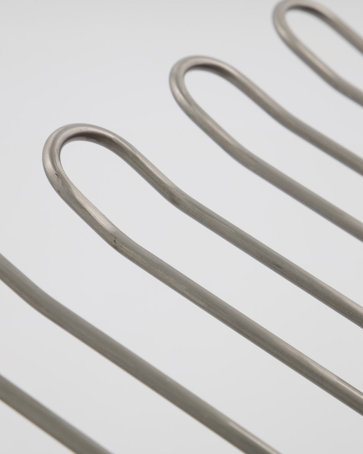 Glass rack, HDStilio, Antiksilber-Finish in Antiksilber-Finish präsentiert im Onlineshop von KAQTU Design AG. Wandregal ist von House Doctor