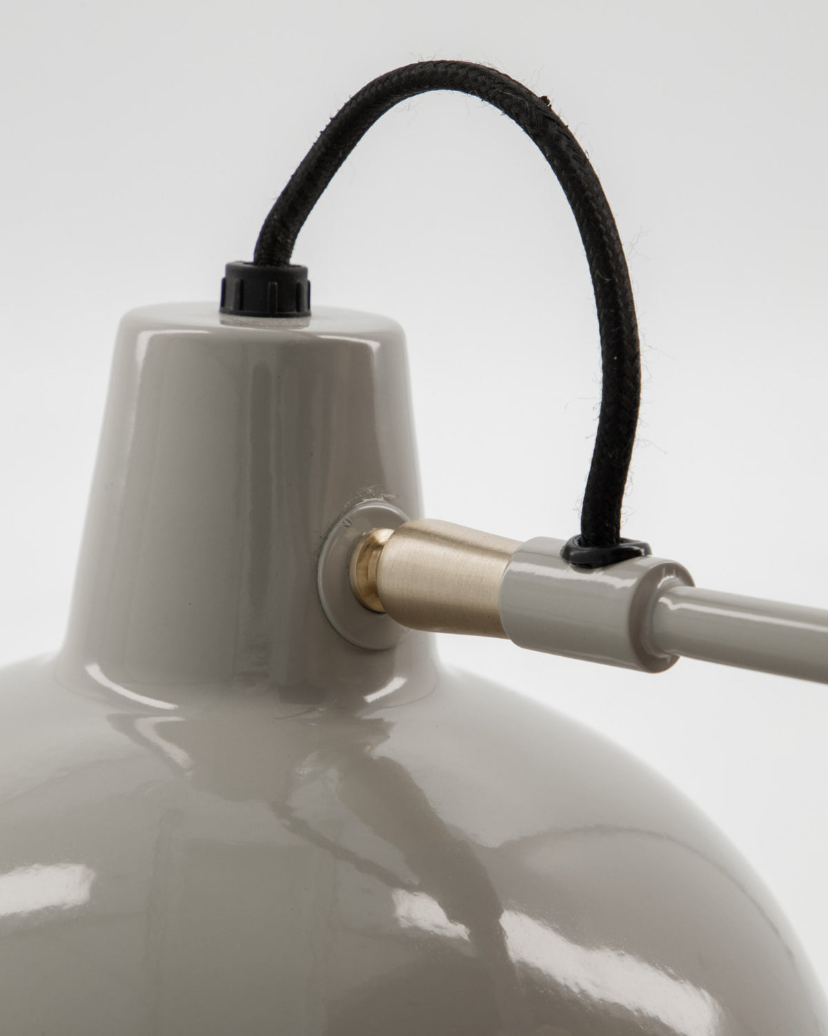 Schreibtischleuchte, HDDesk, Grau in Grau präsentiert im Onlineshop von KAQTU Design AG. Tischleuchte ist von House Doctor