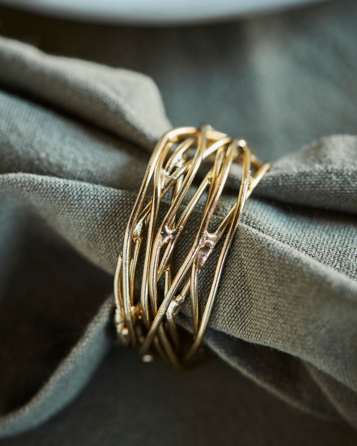 Serviettenringe, HDRing, Gold in Gold präsentiert im Onlineshop von KAQTU Design AG. Besteck ist von House Doctor