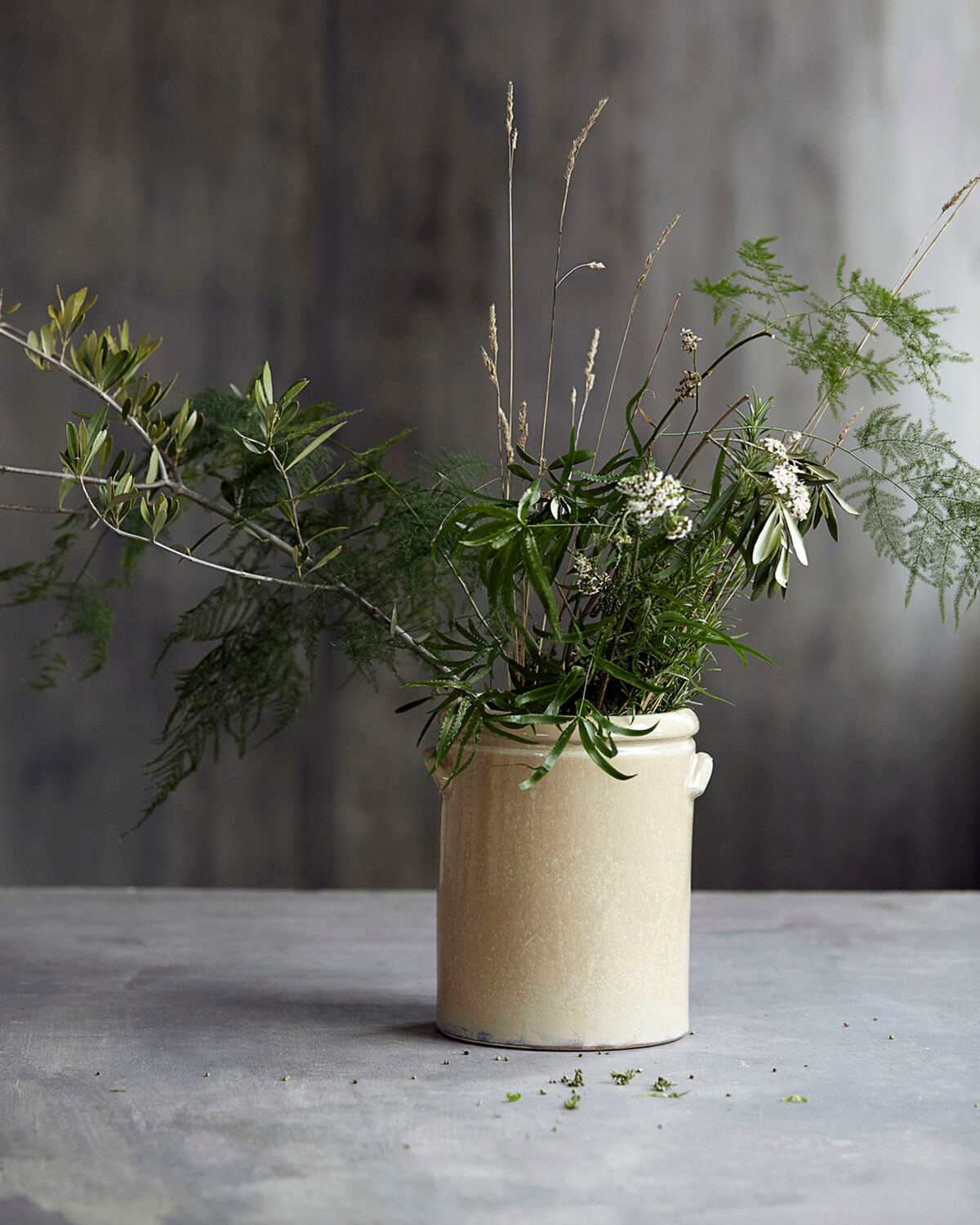Blumenkasten, Pottery M in Sand präsentiert im Onlineshop von KAQTU Design AG. Blumentopf ist von House Doctor