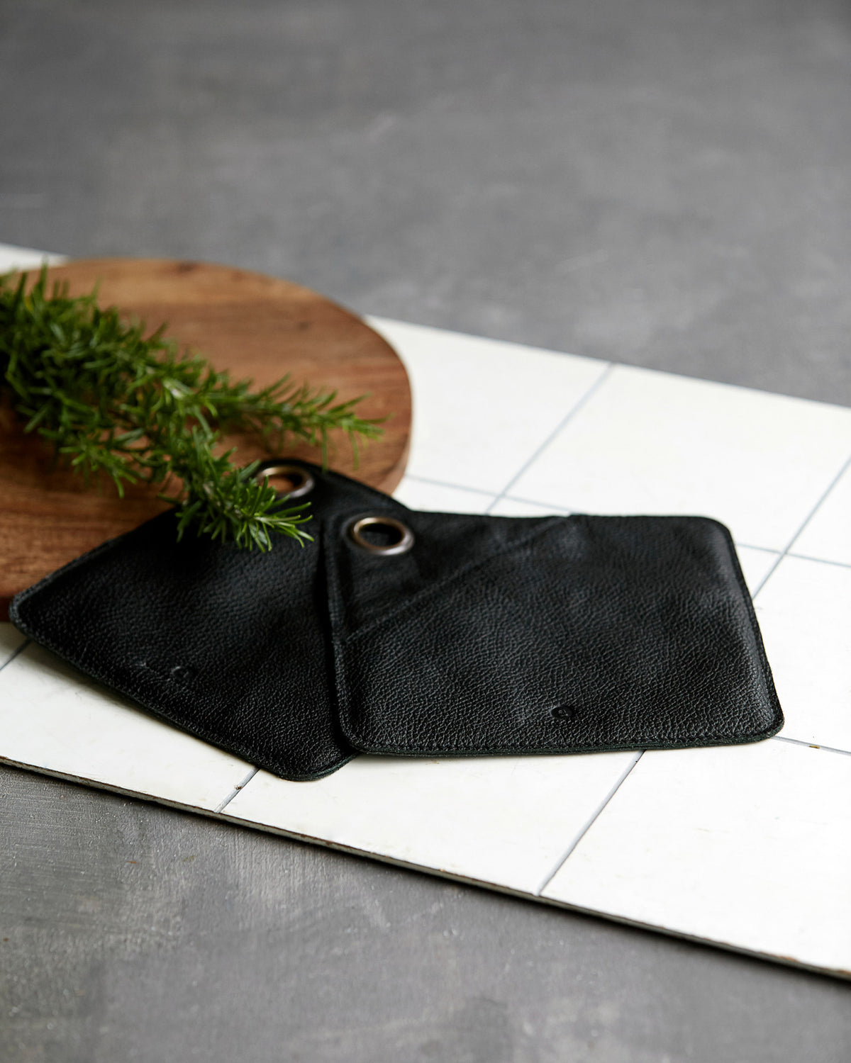 Topflappen, Square in Schwarz präsentiert im Onlineshop von KAQTU Design AG. Geschirrtuch ist von House Doctor