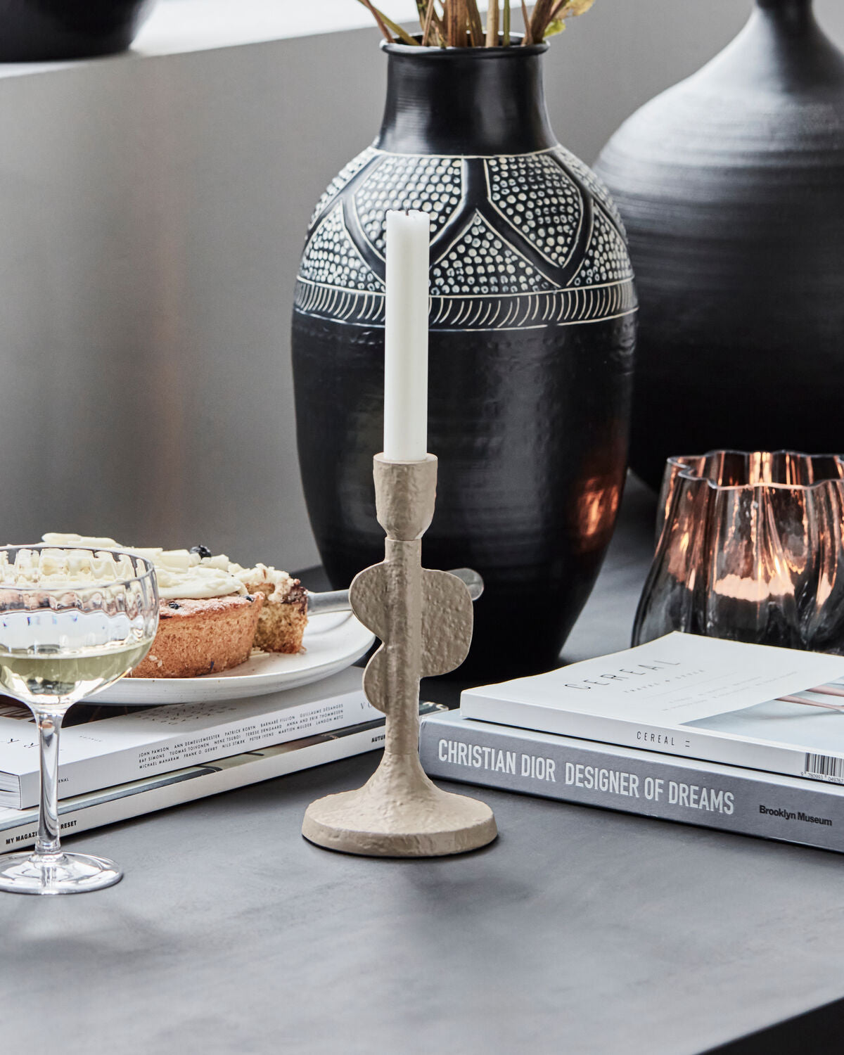Kerzenständer, HDDonna, Beige in Beige präsentiert im Onlineshop von KAQTU Design AG. Kerzenständer ist von House Doctor
