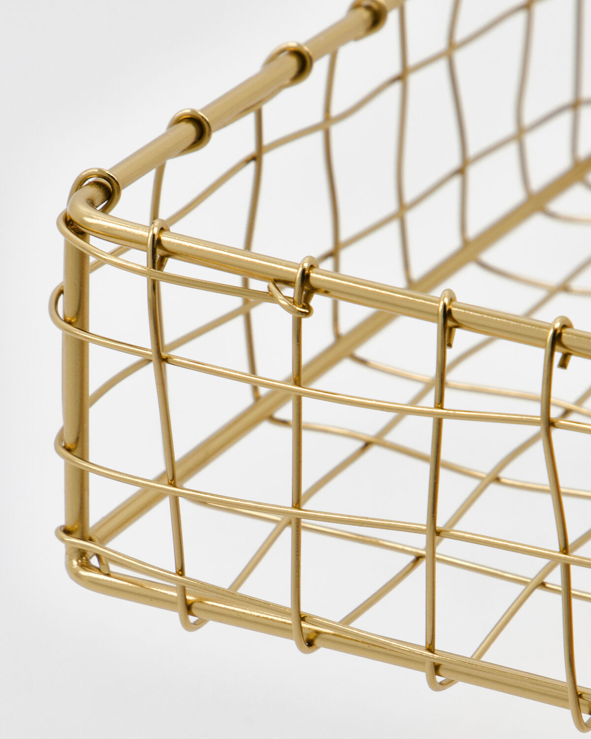 Napkin basket, HDBring, Gold in Gold präsentiert im Onlineshop von KAQTU Design AG. Schale ist von House Doctor
