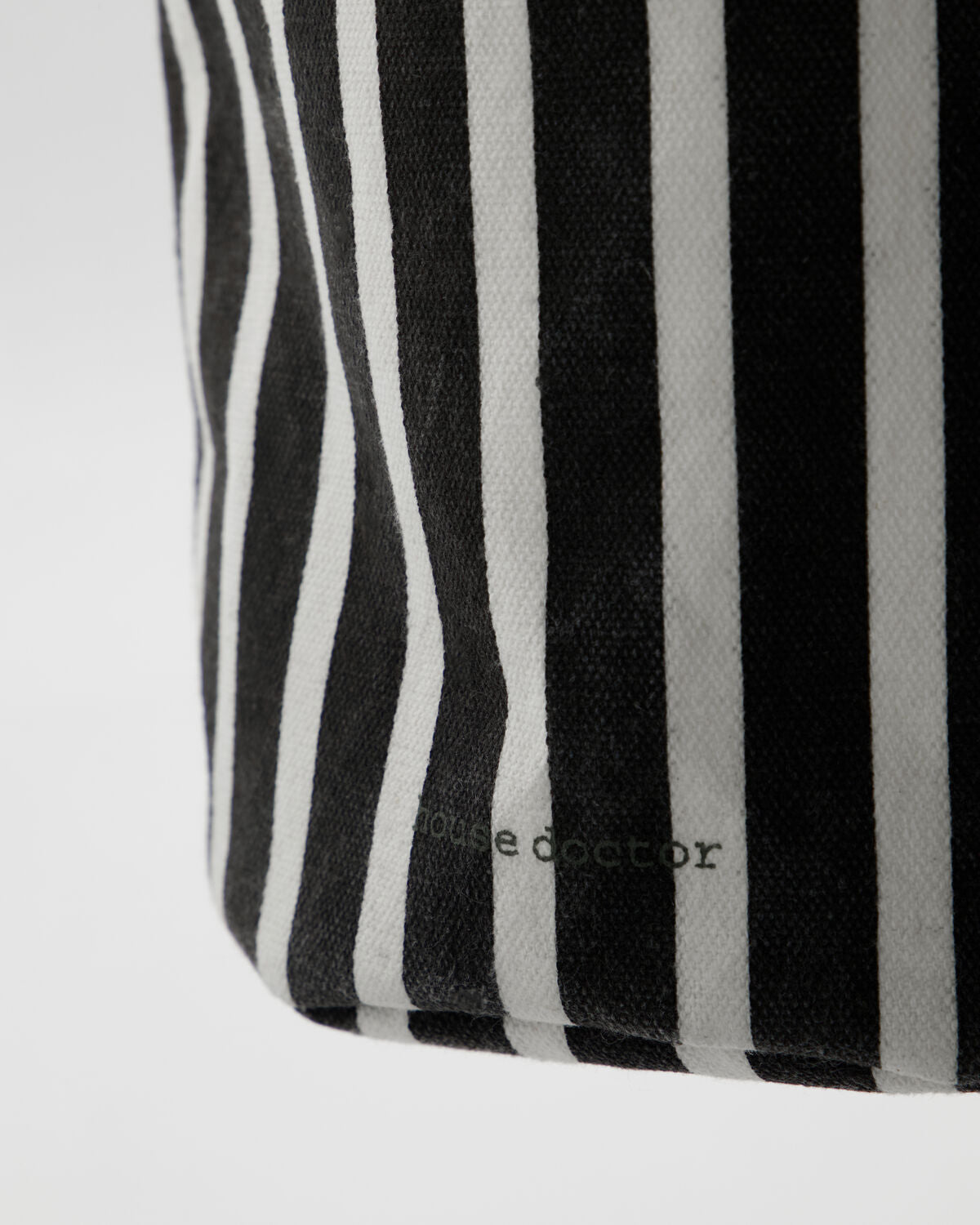 Aufbewahrung, HDLava, Schwarz/Off-Weiß in Schwarz/Off-Weiß präsentiert im Onlineshop von KAQTU Design AG. Aufbewahrungsboxen ist von House Doctor