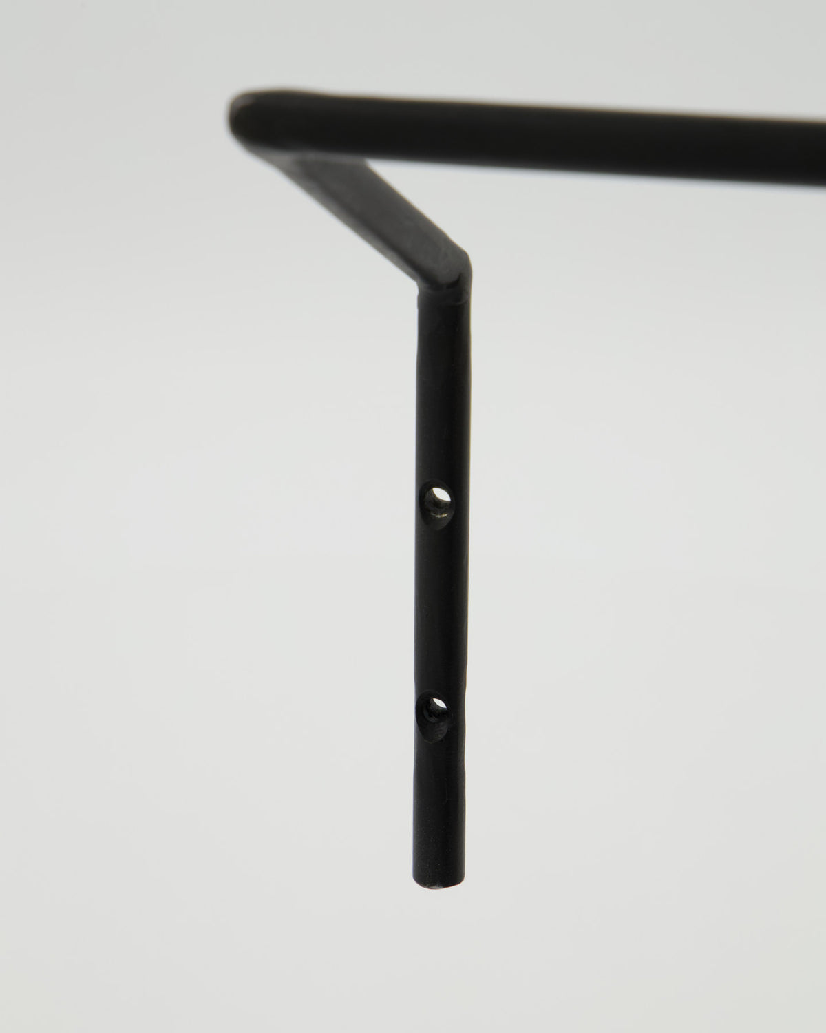 Rack, HDParo, Schwarz in Schwarz präsentiert im Onlineshop von KAQTU Design AG. Kleiderhaken ist von House Doctor