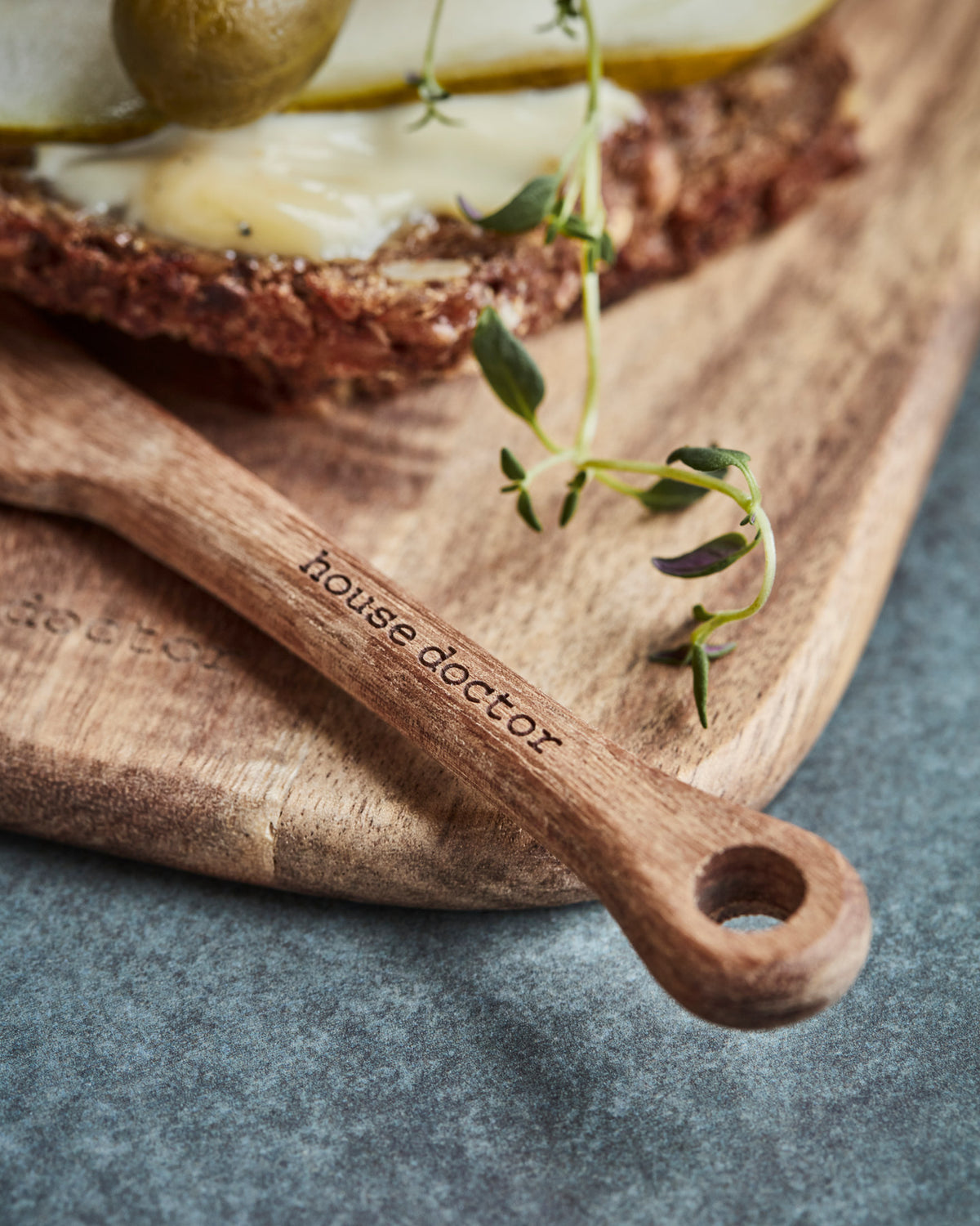Buttermesser, HDEya, Natur in Natur präsentiert im Onlineshop von KAQTU Design AG. Geschirr ist von House Doctor