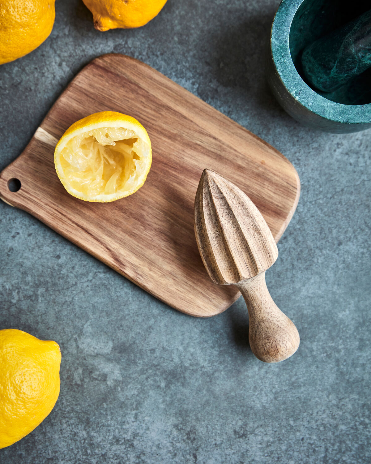Zitruspresse, HDEya, Natur in Natur präsentiert im Onlineshop von KAQTU Design AG. Besteck ist von House Doctor