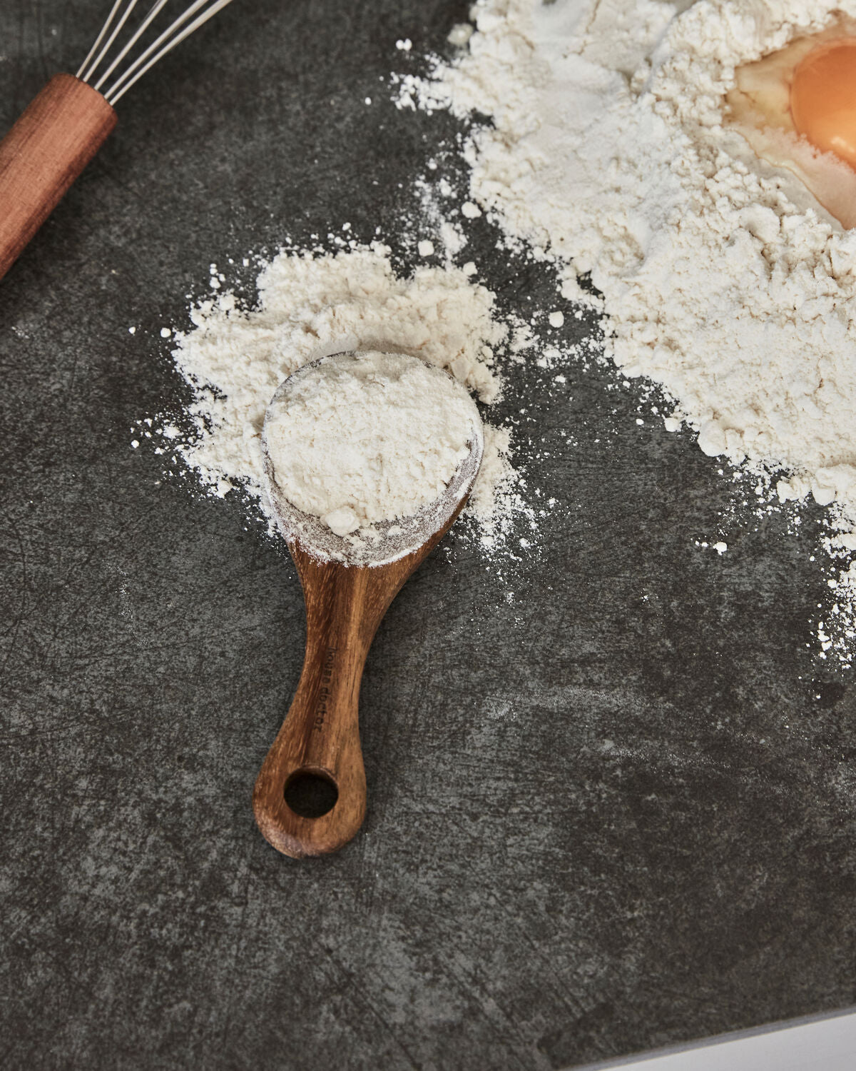 Scoop spoon, HDEya, Natur in Natur präsentiert im Onlineshop von KAQTU Design AG. Kochbesteck ist von House Doctor