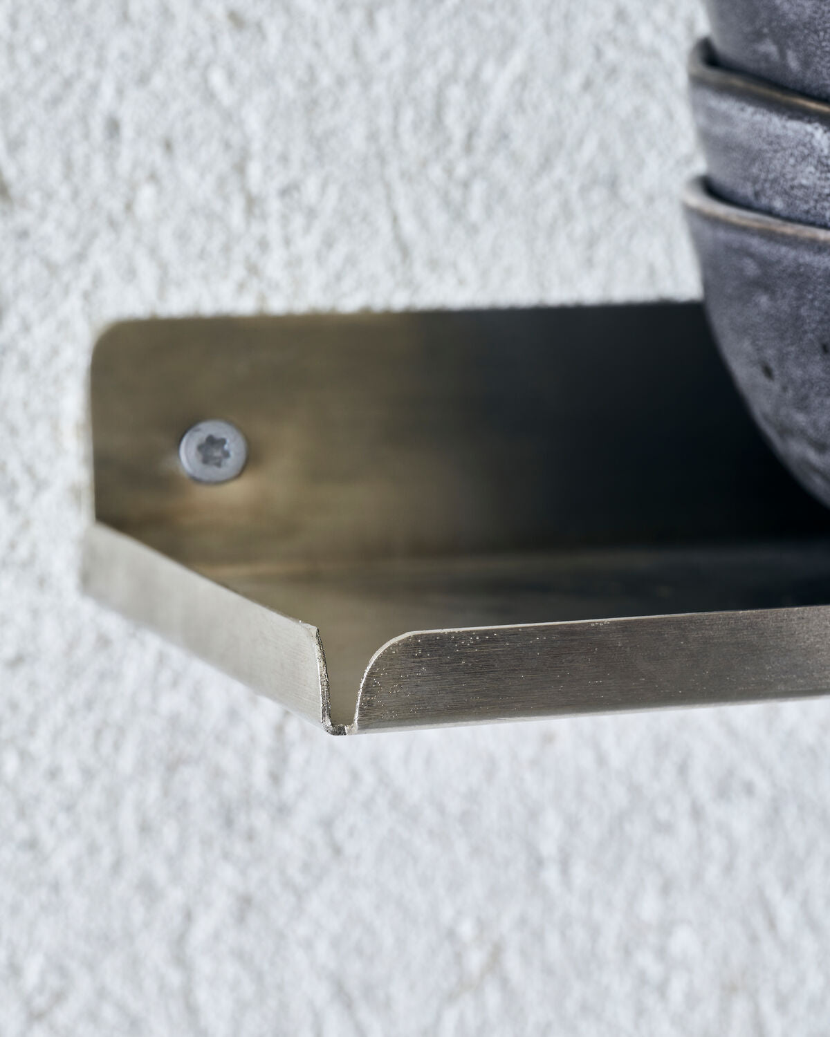 Regal, HDLedge, Gebürstetes Silber in Gebürstetes Silber präsentiert im Onlineshop von KAQTU Design AG. Standregal ist von House Doctor
