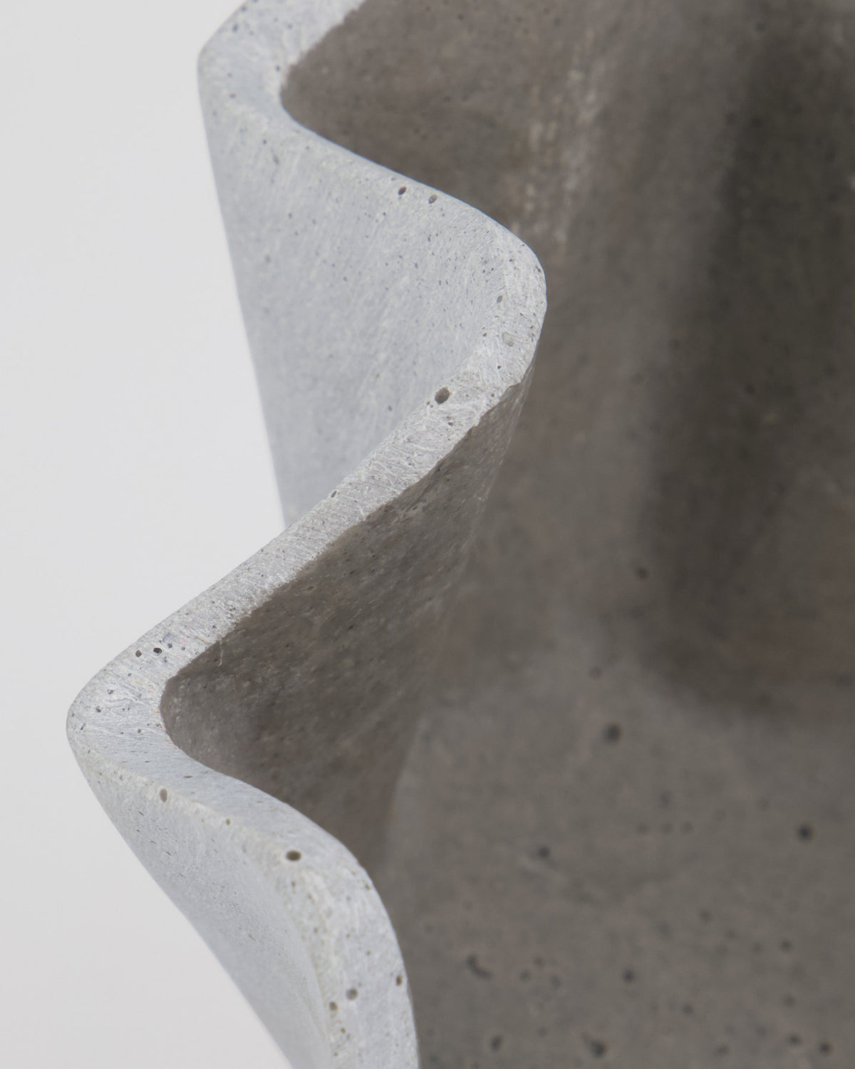 Teelichthalter, HDVaso, Grau in Grau präsentiert im Onlineshop von KAQTU Design AG. Kerzenständer ist von House Doctor