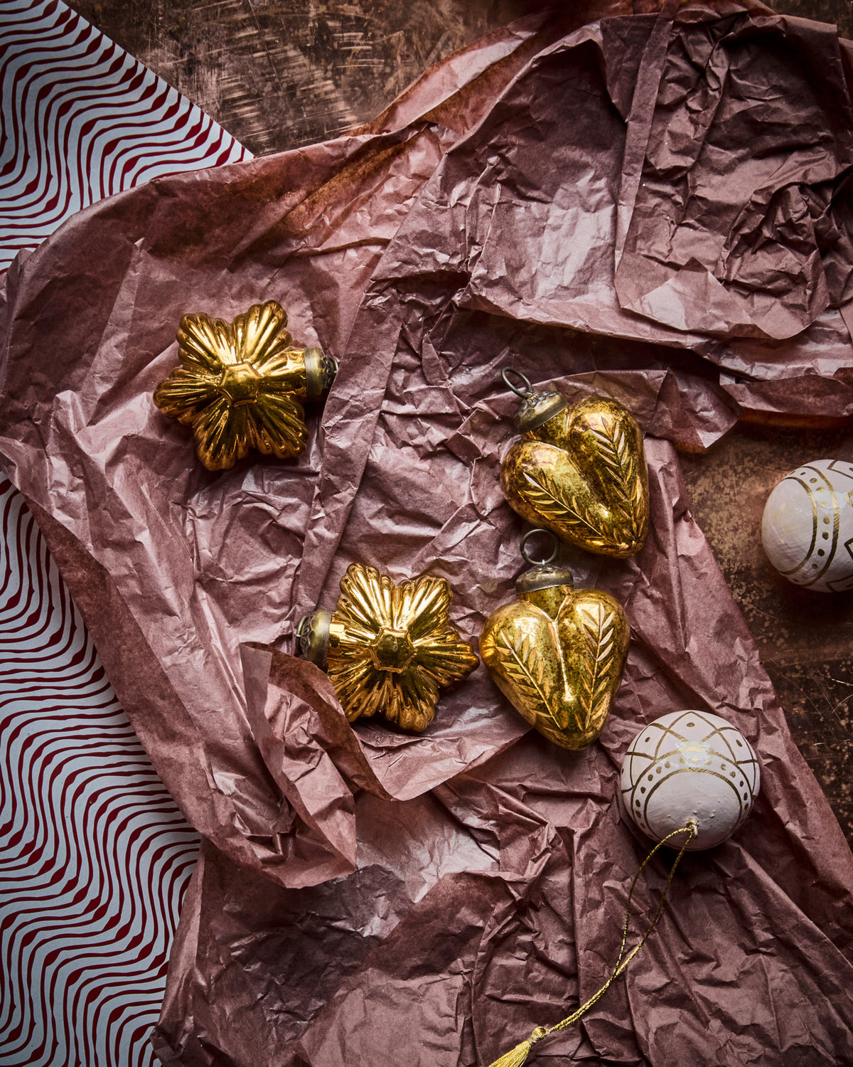 Ornamente, HDHeart and Star, Gold in Gold präsentiert im Onlineshop von KAQTU Design AG. Weihnachtszubehör ist von House Doctor