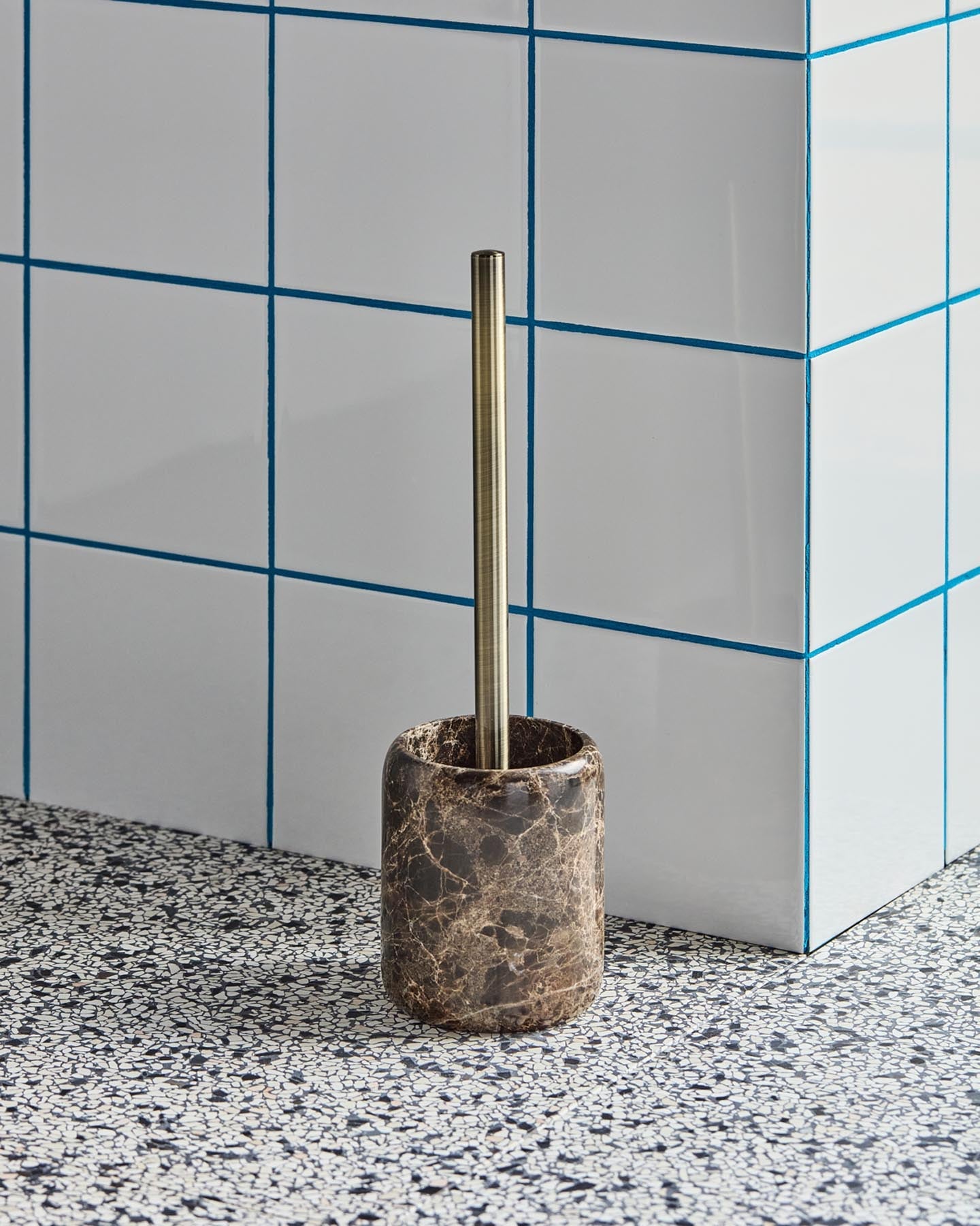 Klobürste, HDAble, Braun in Braun präsentiert im Onlineshop von KAQTU Design AG. Badzubehör ist von House Doctor