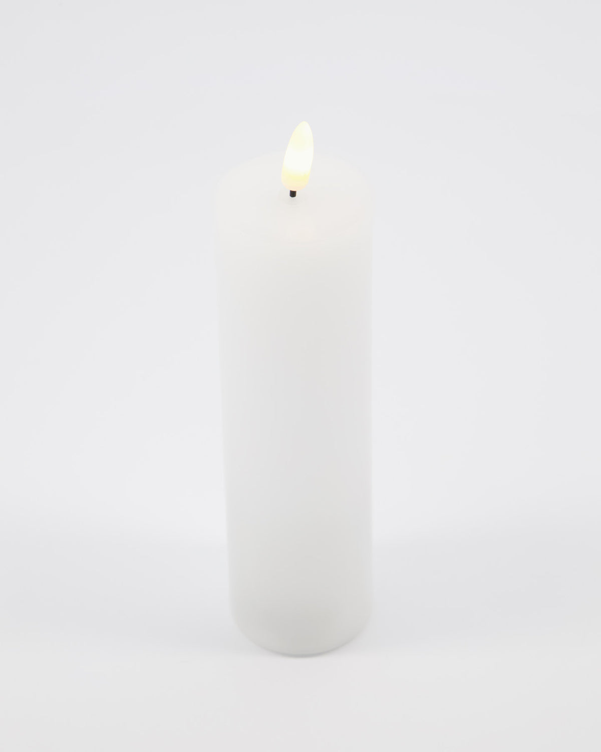 Kerze, LED in Weiss präsentiert im Onlineshop von KAQTU Design AG. Weihnachtszubehör ist von House Doctor