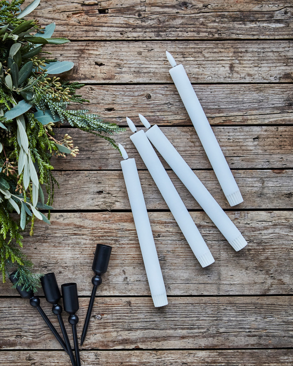 Kerze, HDLED, Weiß in Weiß präsentiert im Onlineshop von KAQTU Design AG. Kerzen ist von House Doctor