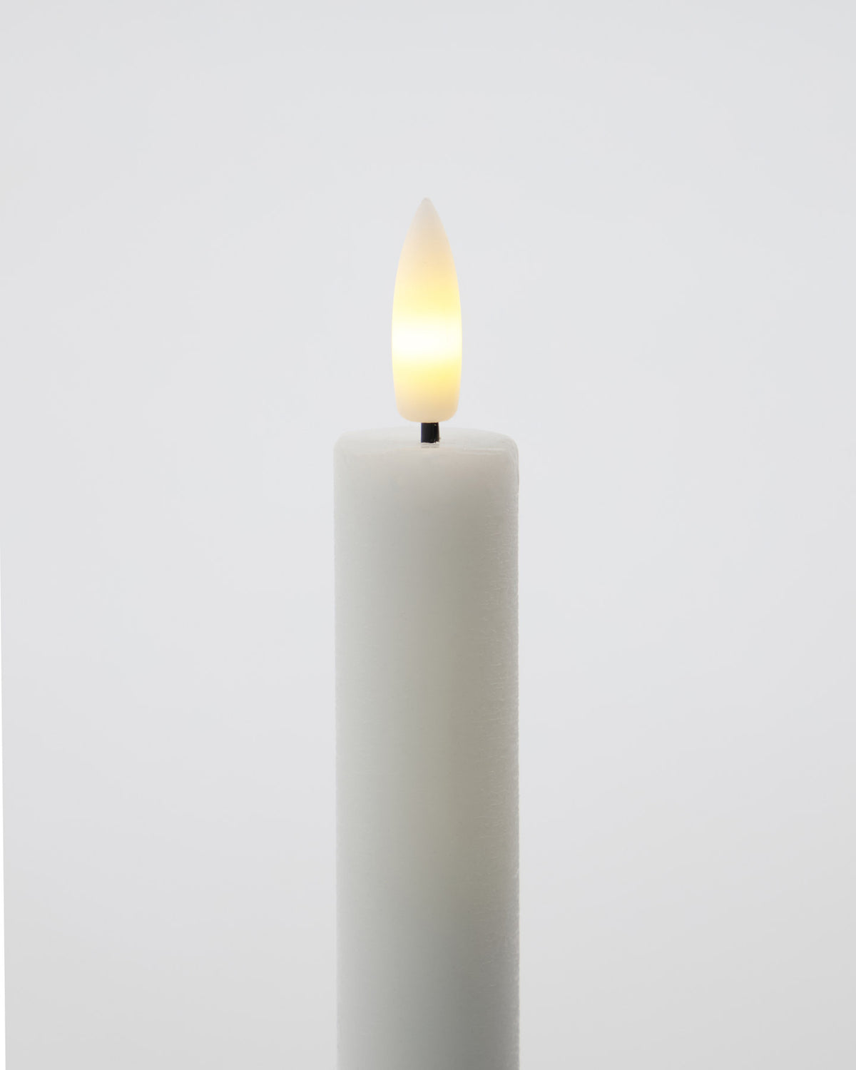 Kerze, HDLED, Weiß in Weiß präsentiert im Onlineshop von KAQTU Design AG. Kerzen ist von House Doctor