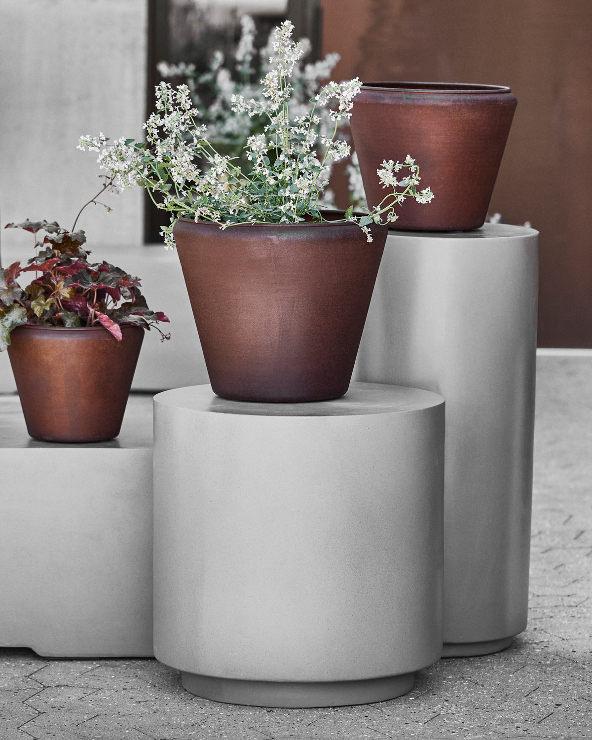 Blumentopf, HDFunnel, Antikes Braun in Antikes Braun präsentiert im Onlineshop von KAQTU Design AG. Pflanzentopf Outdoor ist von House Doctor