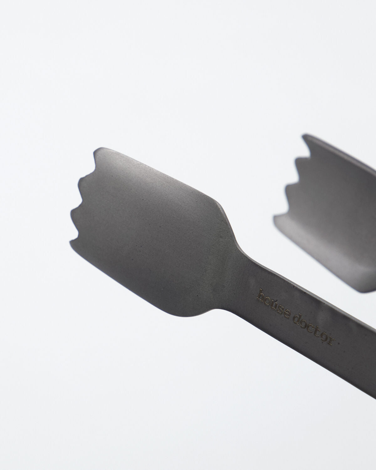 Zange, Ice in Gunmetal-Grau präsentiert im Onlineshop von KAQTU Design AG. Barzubehör ist von House Doctor