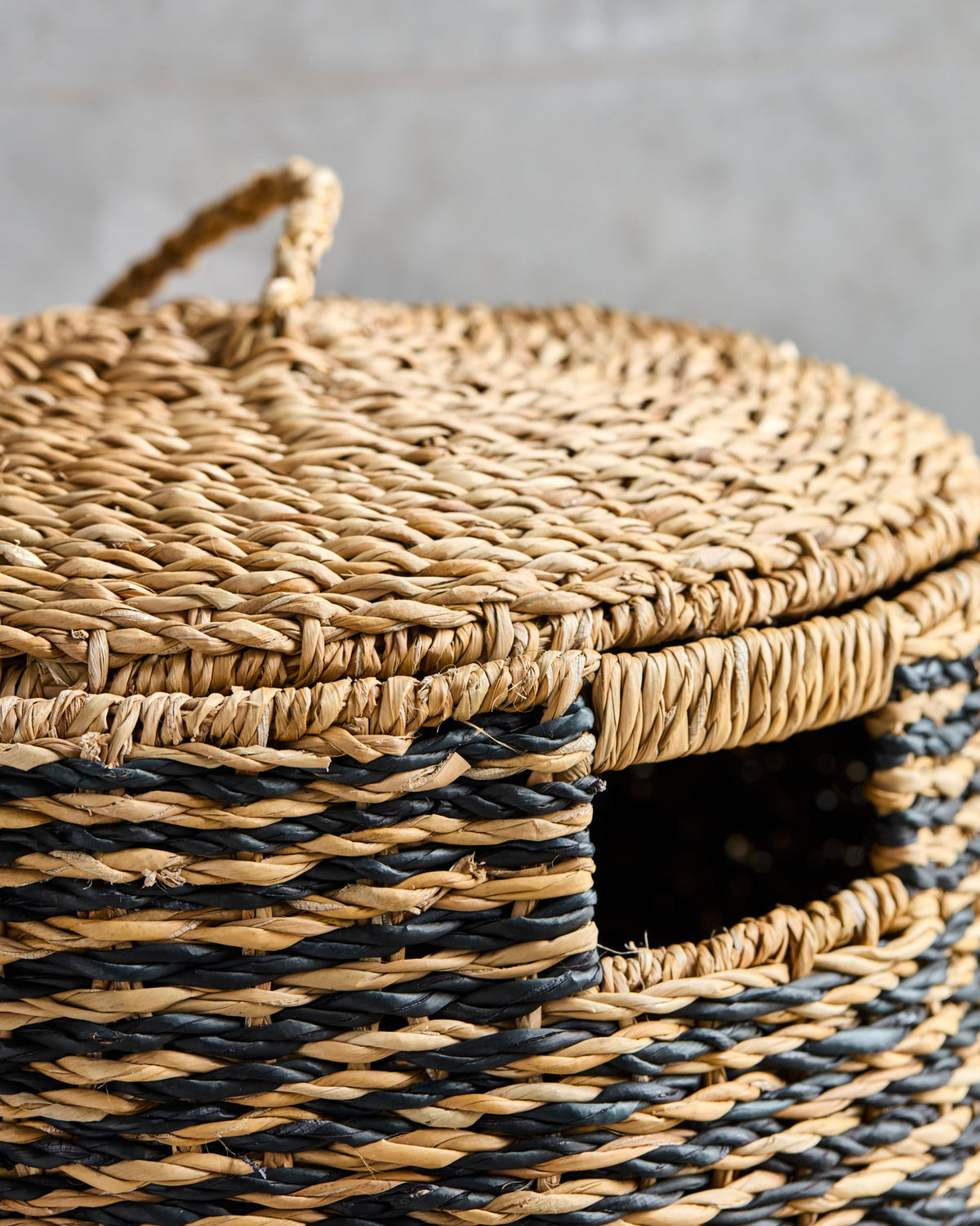 Wäschekörbe, HDCesto, Natur,Schwarz in Natur, Schwarz präsentiert im Onlineshop von KAQTU Design AG. Aufbewährungskörbe ist von House Doctor