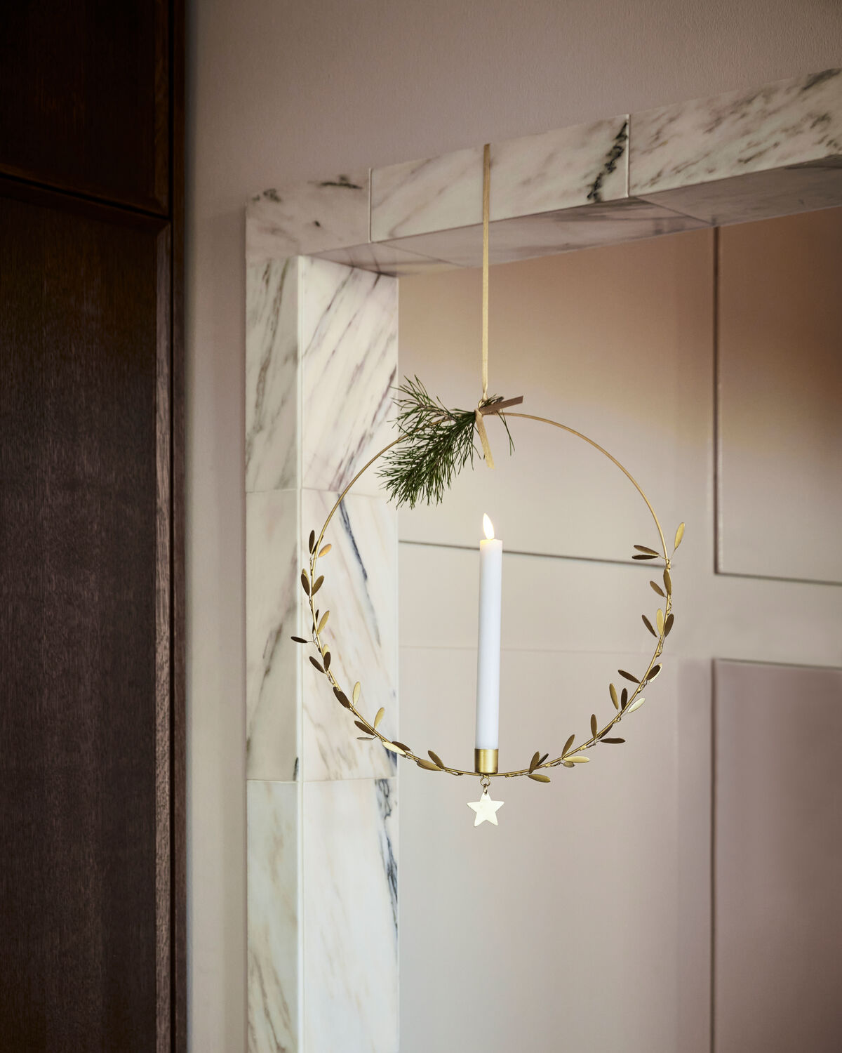 Kerzenständer, HDMistel, Messing-finish in Messing-finish präsentiert im Onlineshop von KAQTU Design AG. Kerzenständer ist von House Doctor