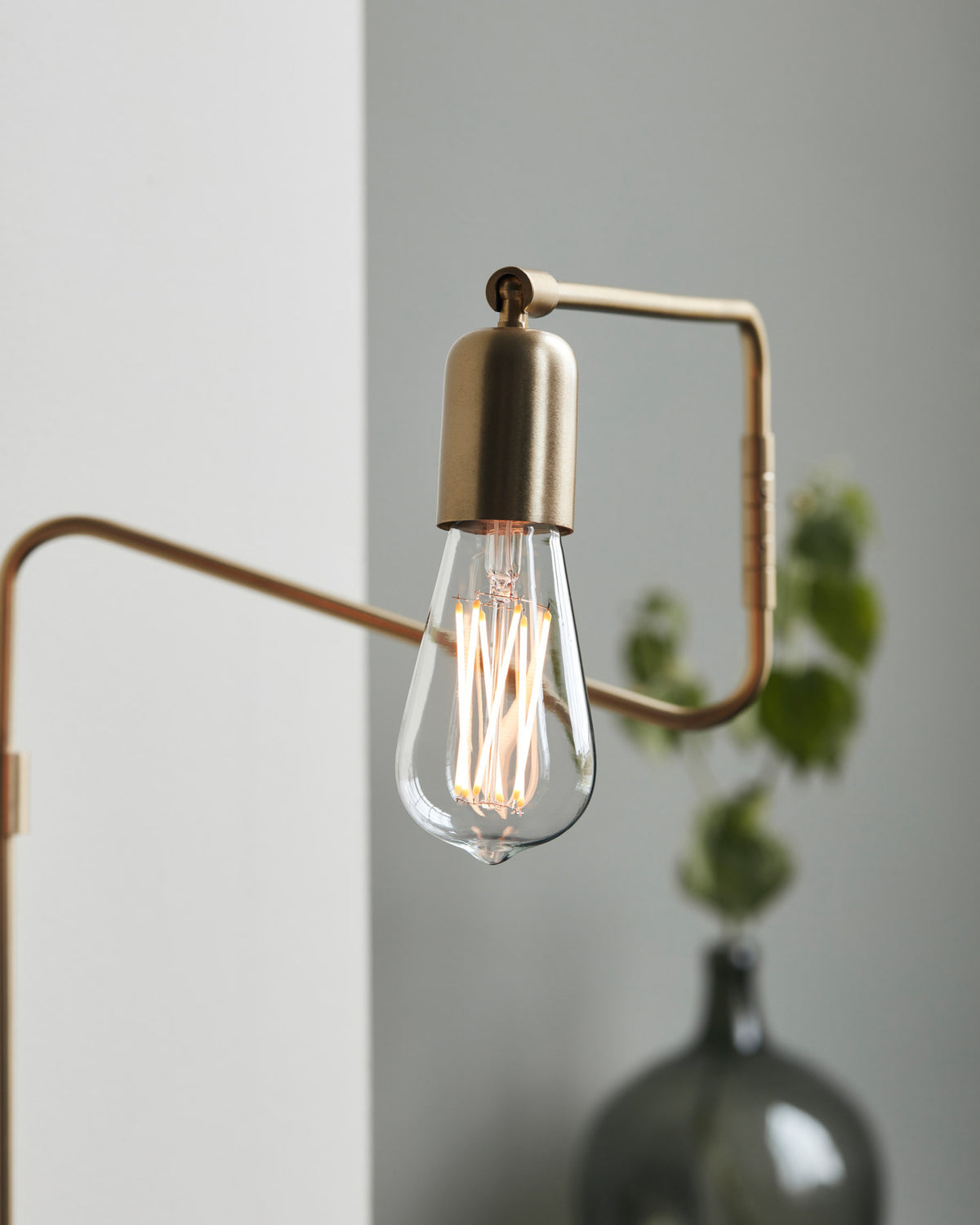 HDEdison, Klar in Klar präsentiert im Onlineshop von KAQTU Design AG. Kabel / Lampenfassung ist von House Doctor