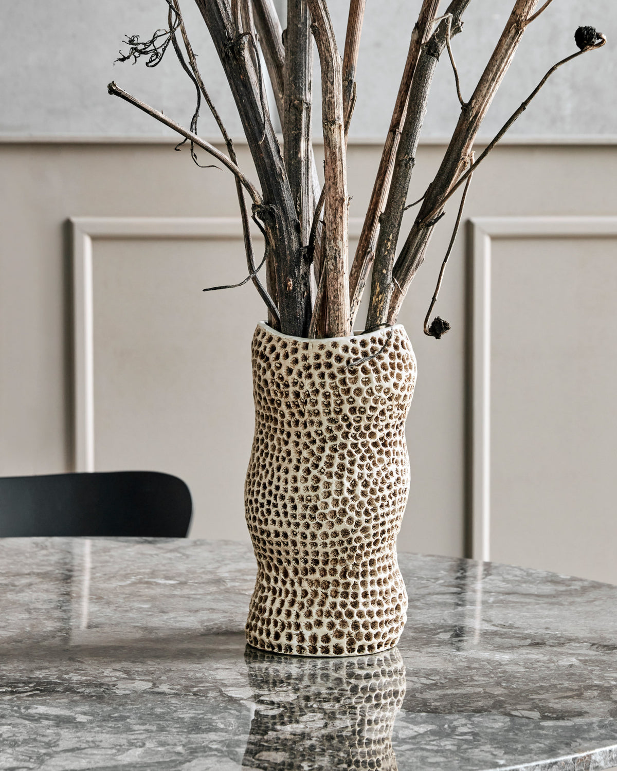 Vase, HDPan, Beige in Beige präsentiert im Onlineshop von KAQTU Design AG. Vase ist von House Doctor