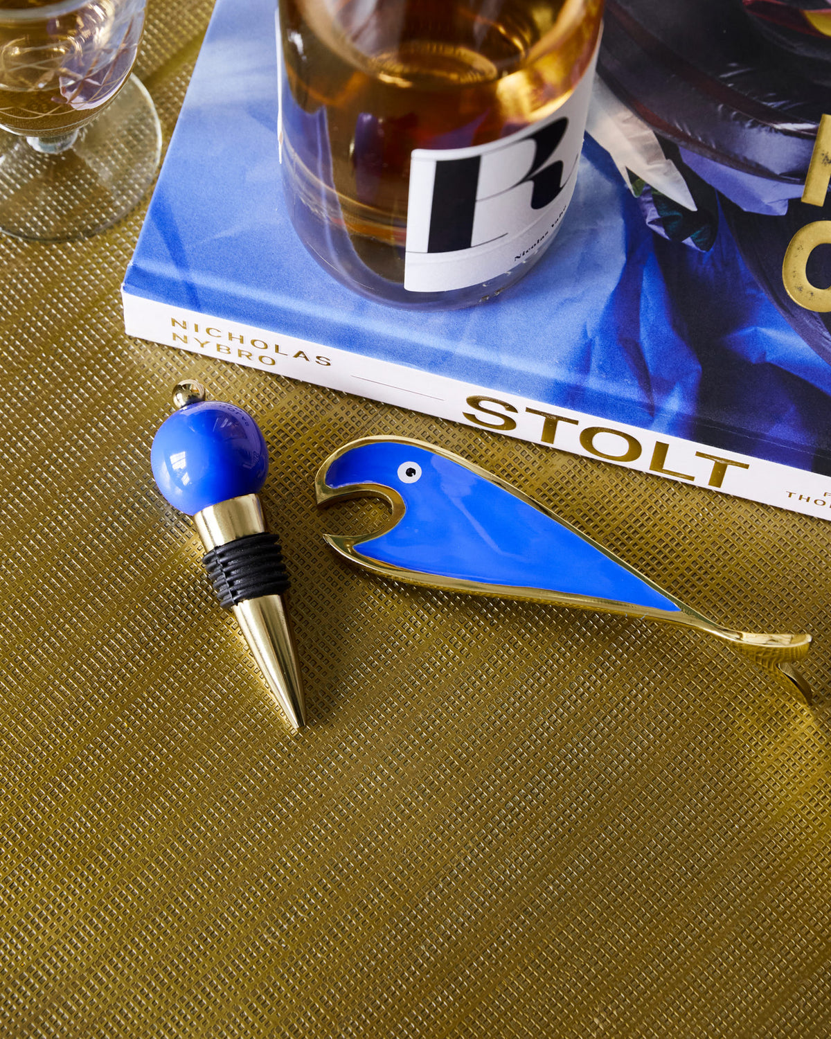 Bar-Zubehör, HDOpen, Gold,Blau in Gold, Blau präsentiert im Onlineshop von KAQTU Design AG. Barzubehör ist von House Doctor