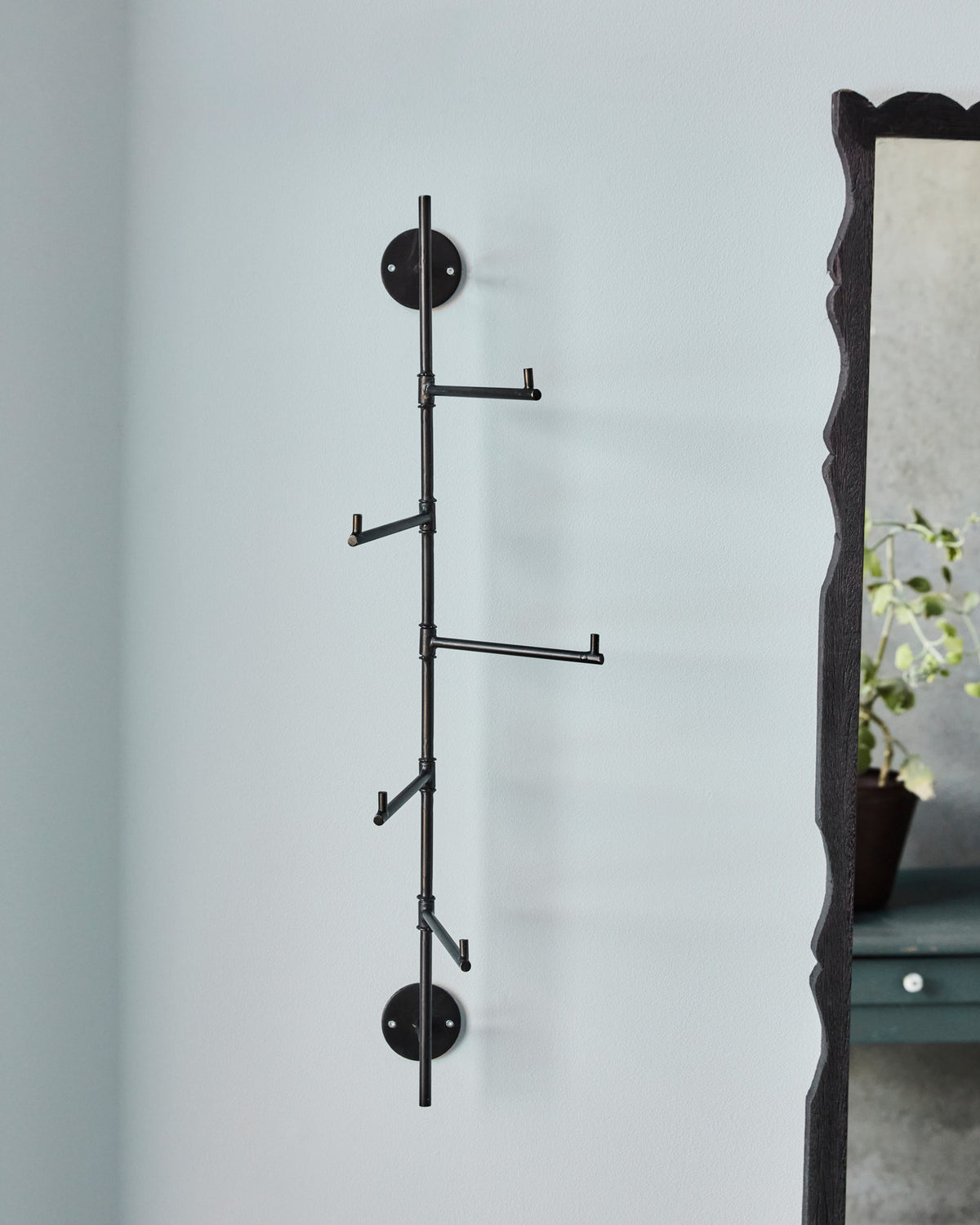 Hakenleiste, HDFlex, Schwarz in Schwarz präsentiert im Onlineshop von KAQTU Design AG. Kleiderhaken ist von House Doctor