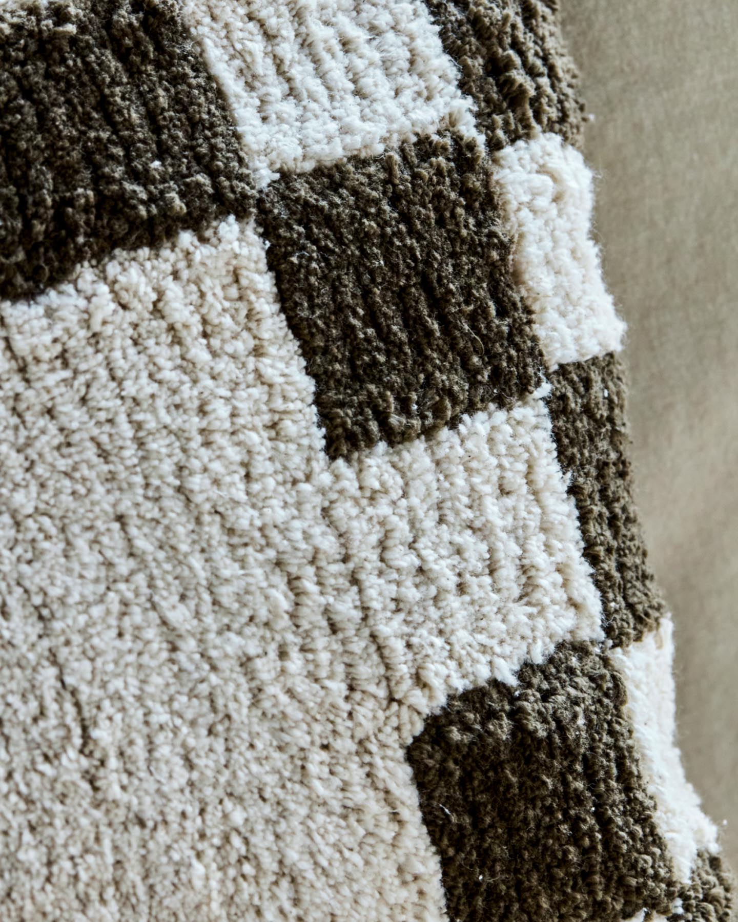 Pillow reference, Hdchess, green; off-White