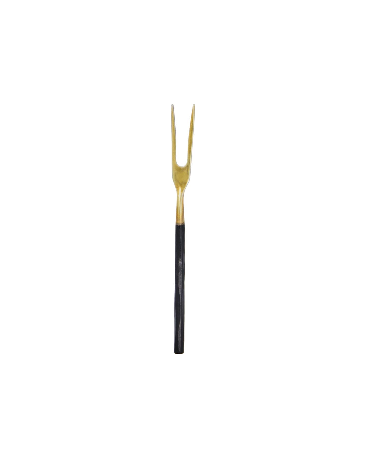 Verleihen Sie Ihrem Esstisch mit den HDFork Gabeln von House Doctor einen Hauch von antiker Eleganz und modernem Design.