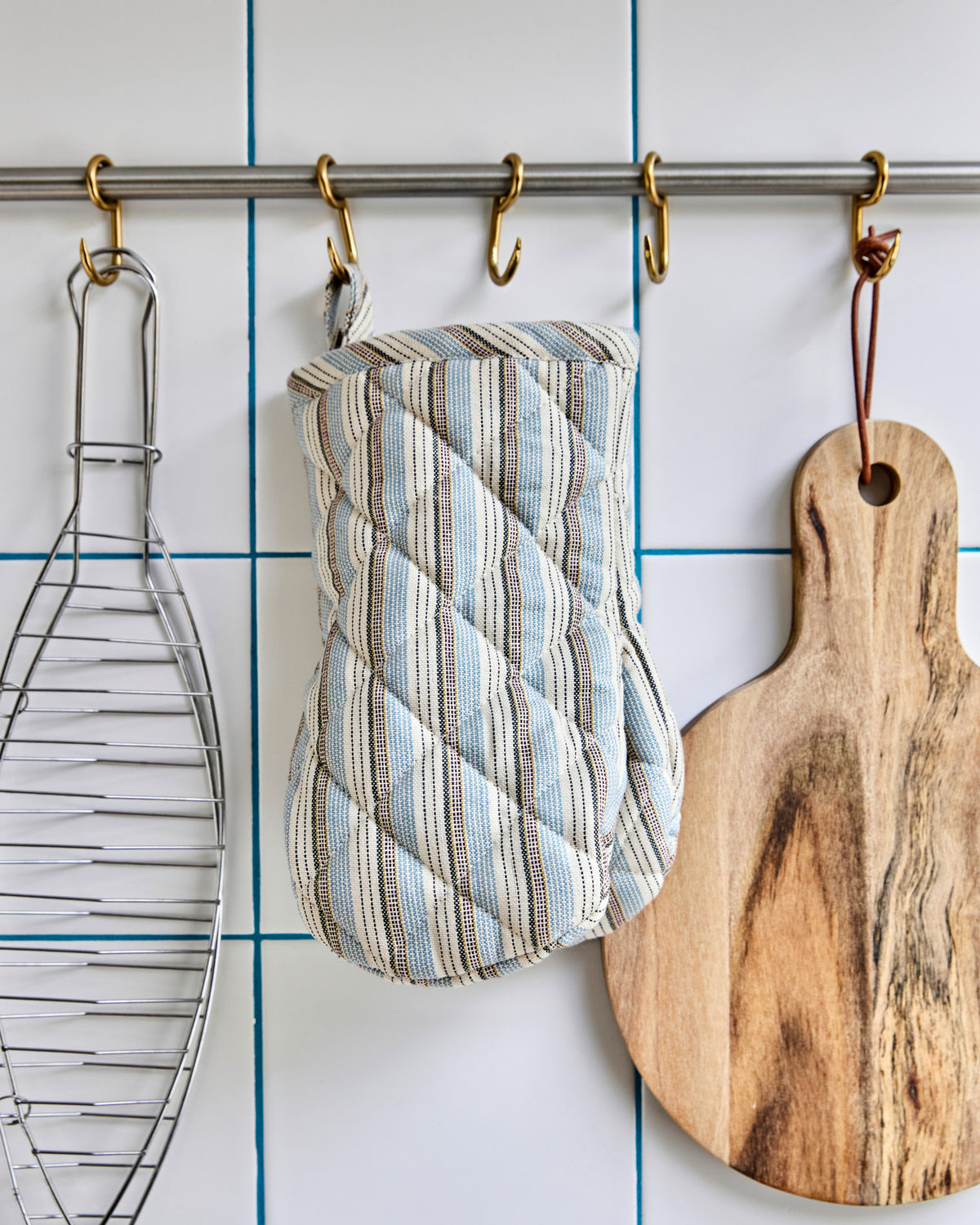 Küchenhandschuh, HDChef, Blau,Sand in Blau, Sand präsentiert im Onlineshop von KAQTU Design AG. Geschirrtuch ist von House Doctor