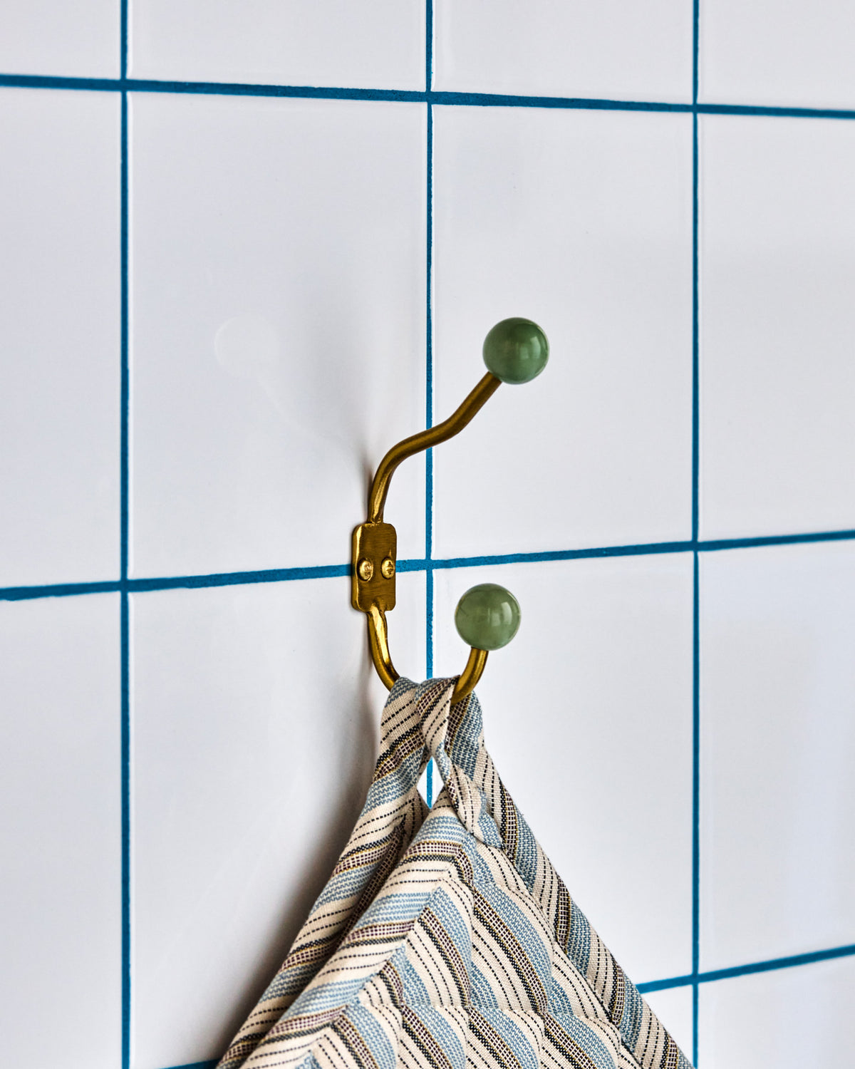 Haken, HDBall, Aqua in Aqua präsentiert im Onlineshop von KAQTU Design AG. Kleiderhaken ist von House Doctor