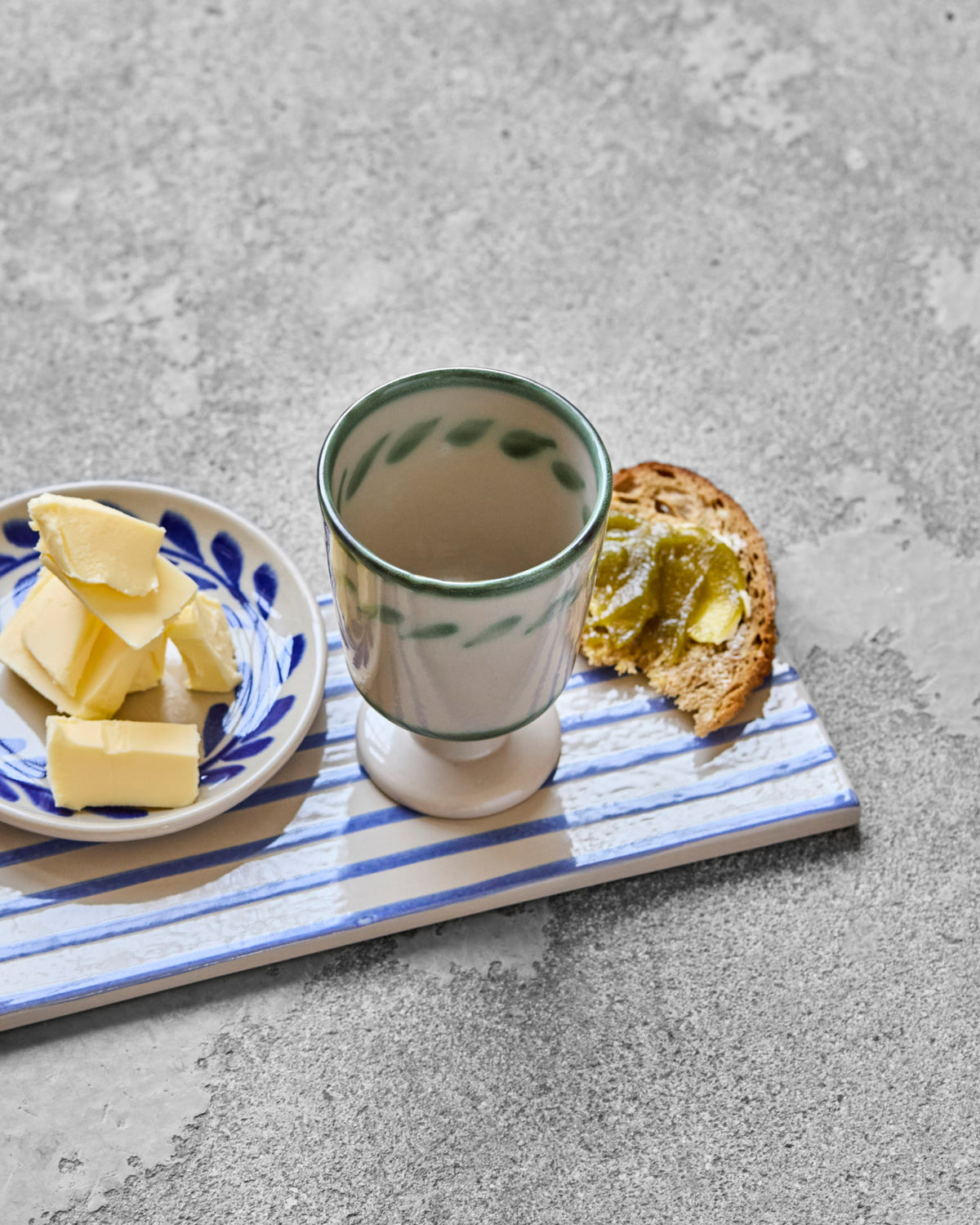 Tasse, HDDiva, Off-White,Grün in Off-White, Grün präsentiert im Onlineshop von KAQTU Design AG. Kanne ist von House Doctor