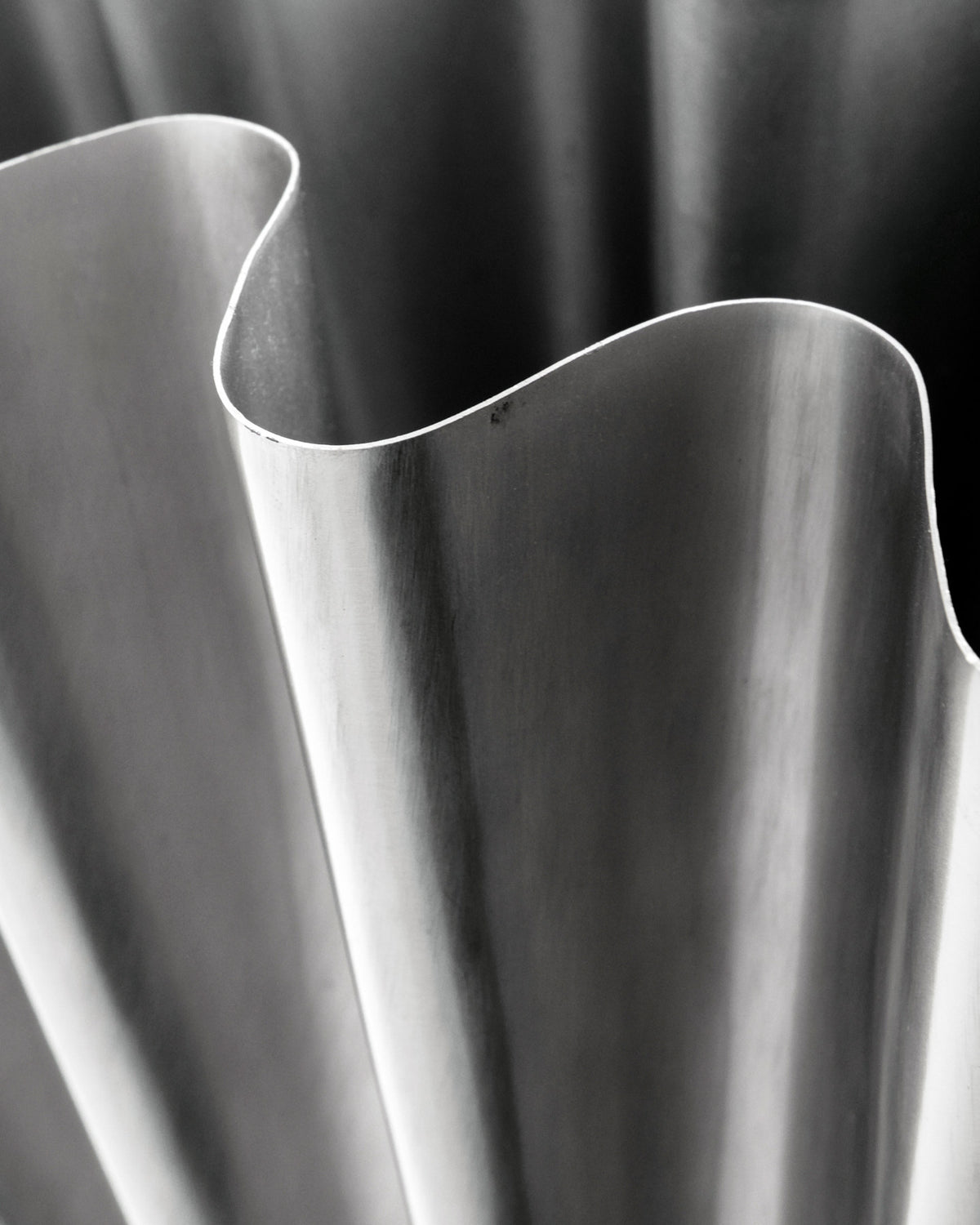 Vase, HDFlood, Gebürstetes Silber-Finish in Gebürstetes Silber-Finish präsentiert im Onlineshop von KAQTU Design AG. Vase ist von House Doctor