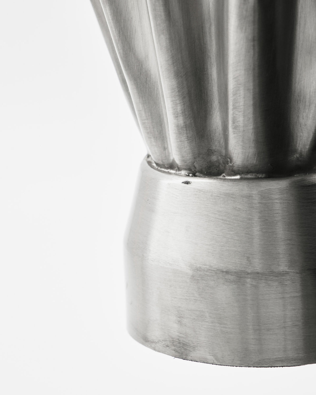 Vase, HDFlood, Gebürstetes Silber-Finish in Gebürstetes Silber-Finish präsentiert im Onlineshop von KAQTU Design AG. Vase ist von House Doctor