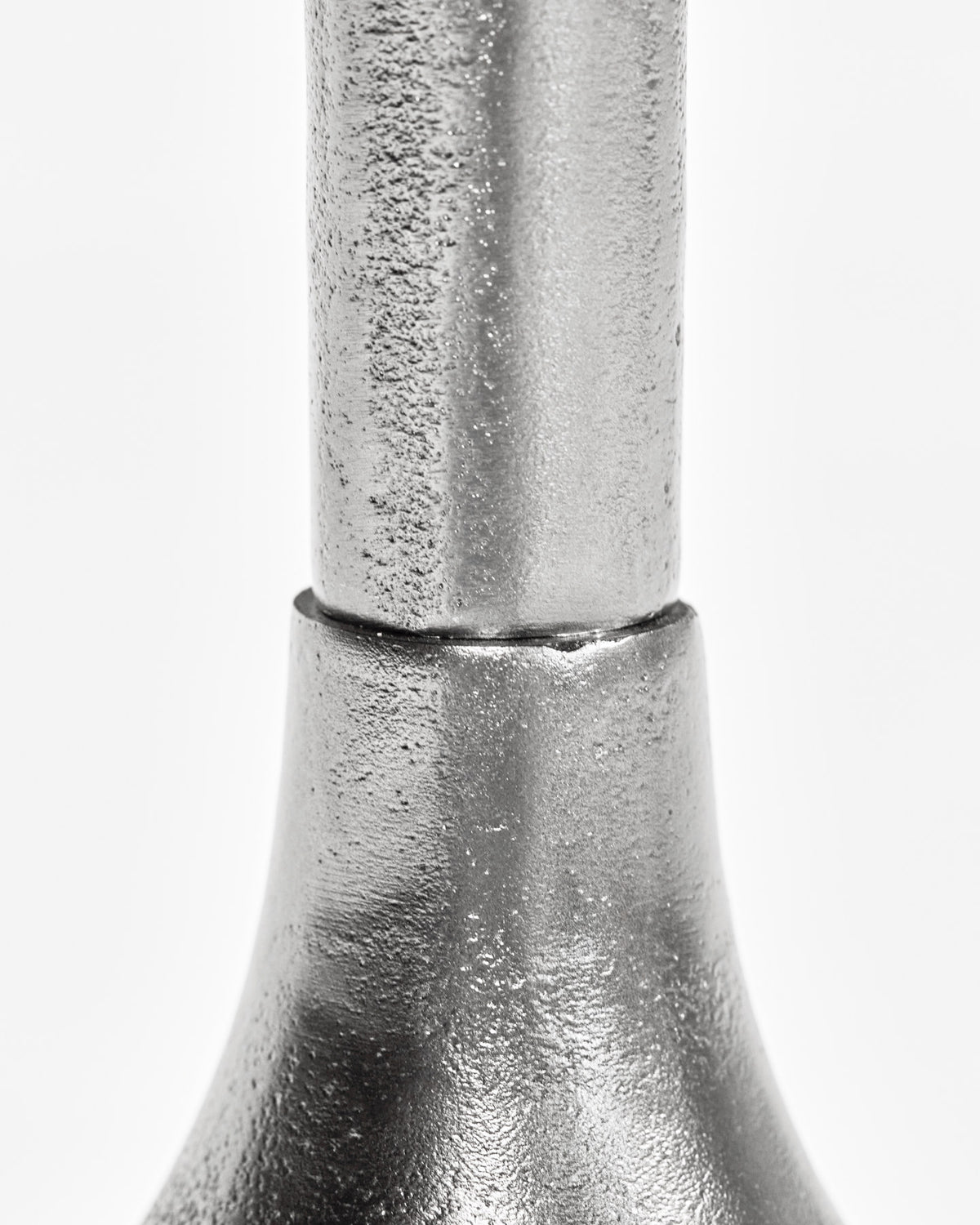 Beistelltisch, HDPan, Silber-Finish in Silberfarben präsentiert im Onlineshop von KAQTU Design AG. Beistelltisch ist von House Doctor