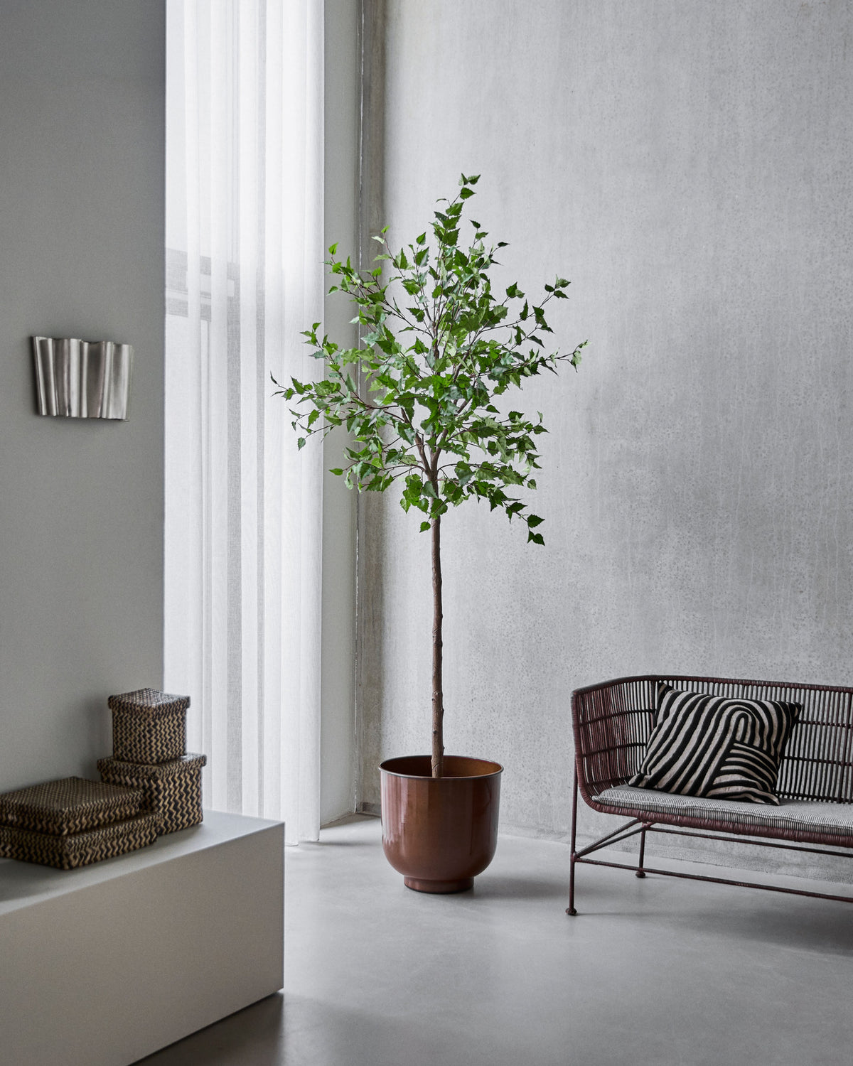 Künstliche Pflanze, HDHornbeam, Grün, Lila in Green präsentiert im Onlineshop von KAQTU Design AG. Kunstpflanze ist von House Doctor