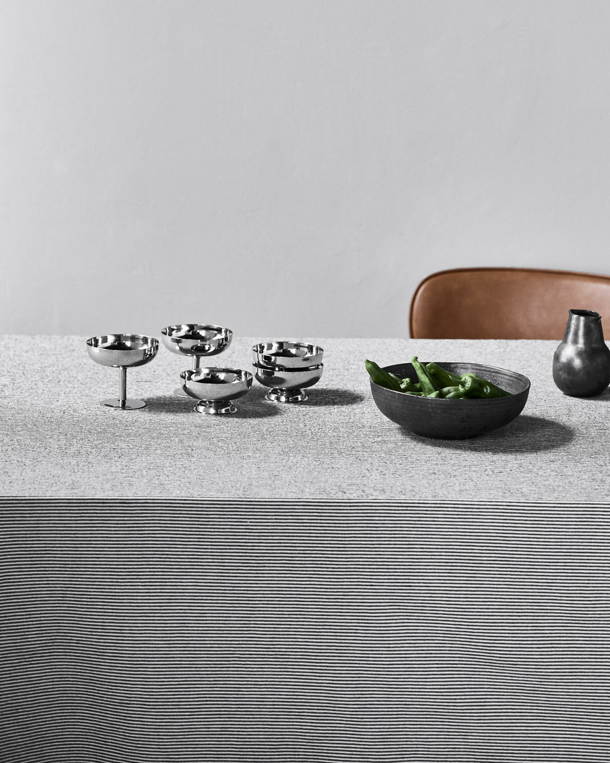 Tischdecke, HDBlock, Sand, Schwarz in Sand präsentiert im Onlineshop von KAQTU Design AG. Tischdecke ist von House Doctor