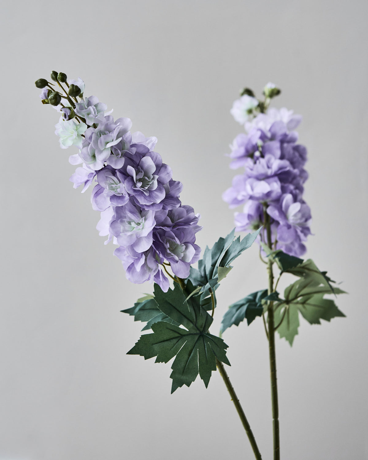 Lila Kunstblume HDDelphinium aus Polyethylen und Polyester, langer Stiel mit Blütenblättern