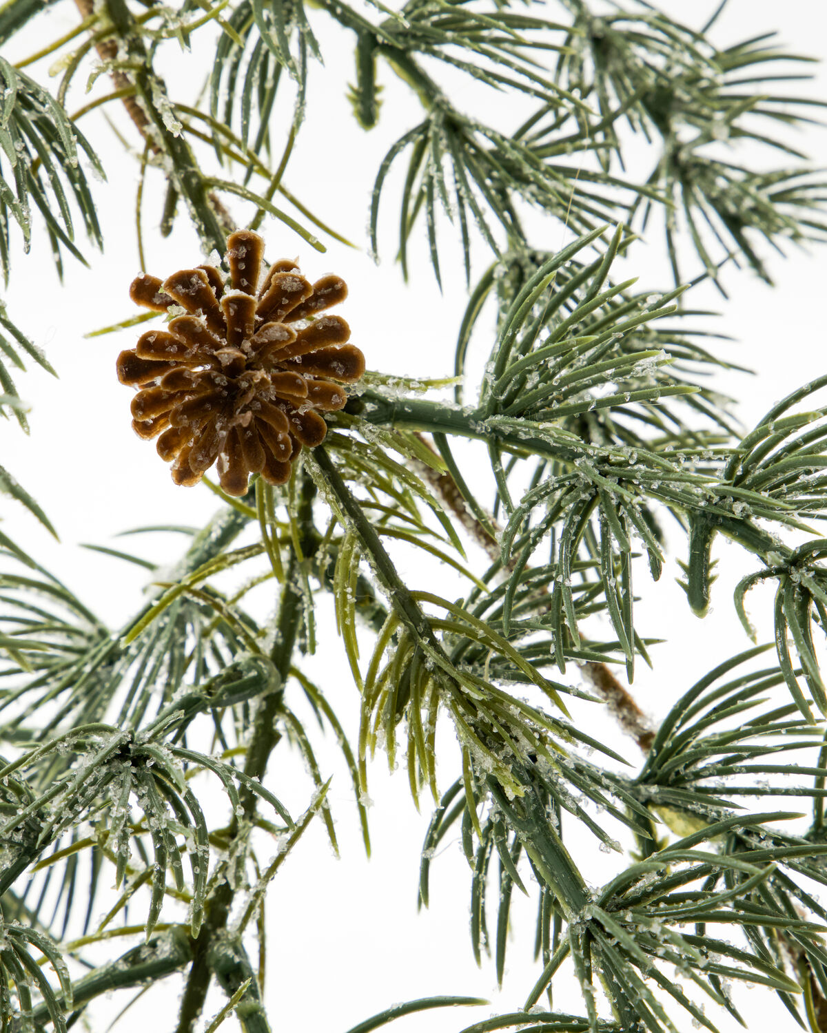 Girlande, HDPine, Grün in Green präsentiert im Onlineshop von KAQTU Design AG. Weihnachtszubehör ist von House Doctor