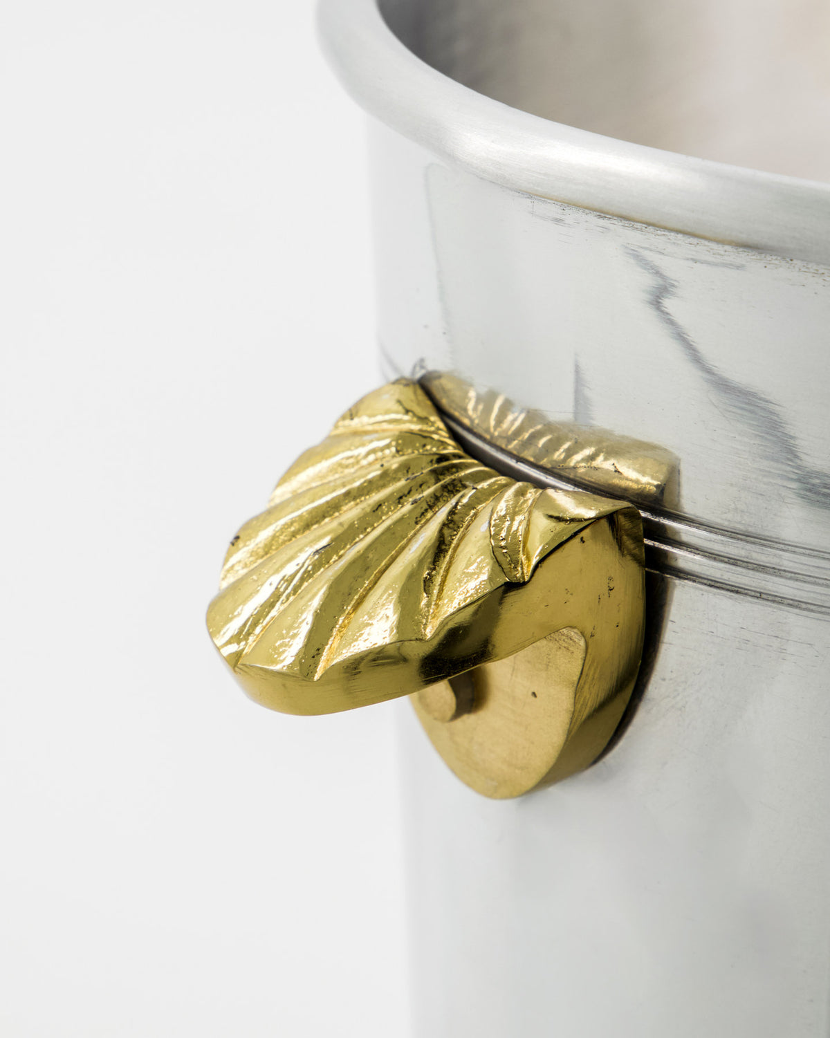 Weinkühler, HDVind, Antiksilber-Finish in Antique silver finish präsentiert im Onlineshop von KAQTU Design AG. Flaschenkühler ist von House Doctor