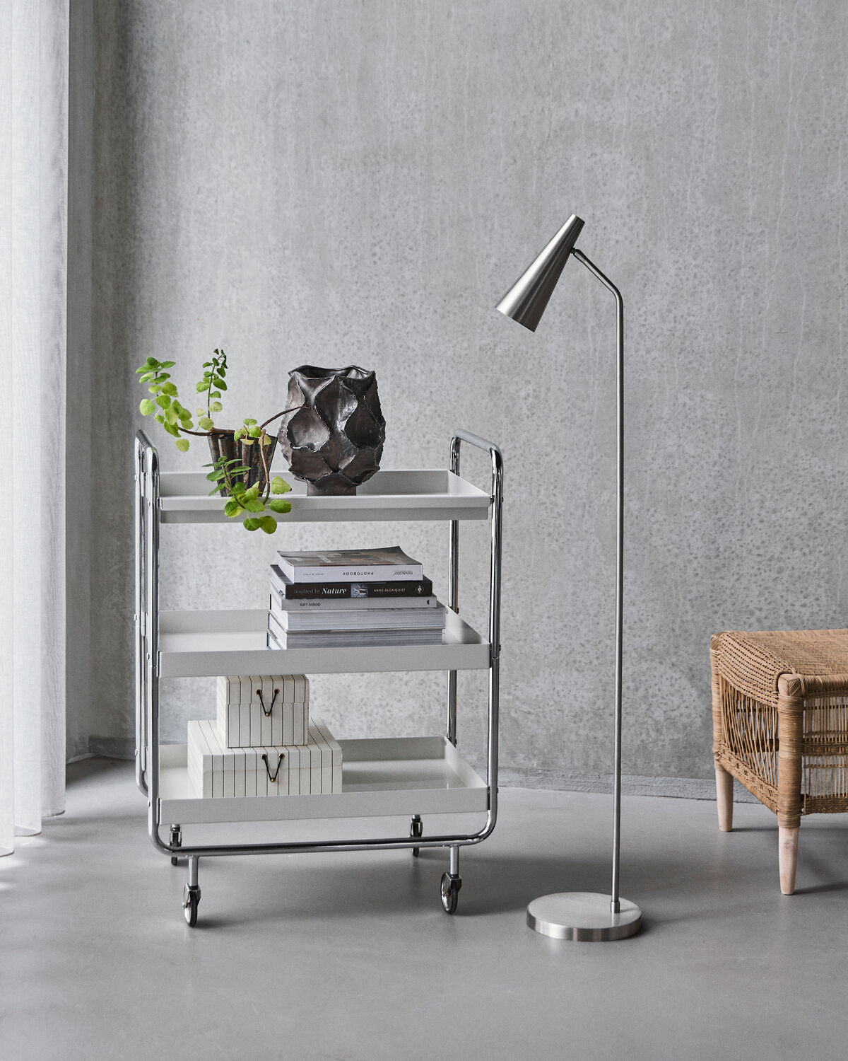 Stehlampe, HDPrecise, Silber-Finish in Silver finish präsentiert im Onlineshop von KAQTU Design AG. Stehleuchte ist von House Doctor