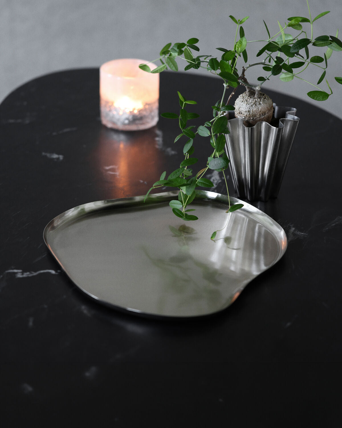 Tablett, HDOsea, Silber-Finish in Silver finish präsentiert im Onlineshop von KAQTU Design AG. Aufbewahrungskorb ist von House Doctor