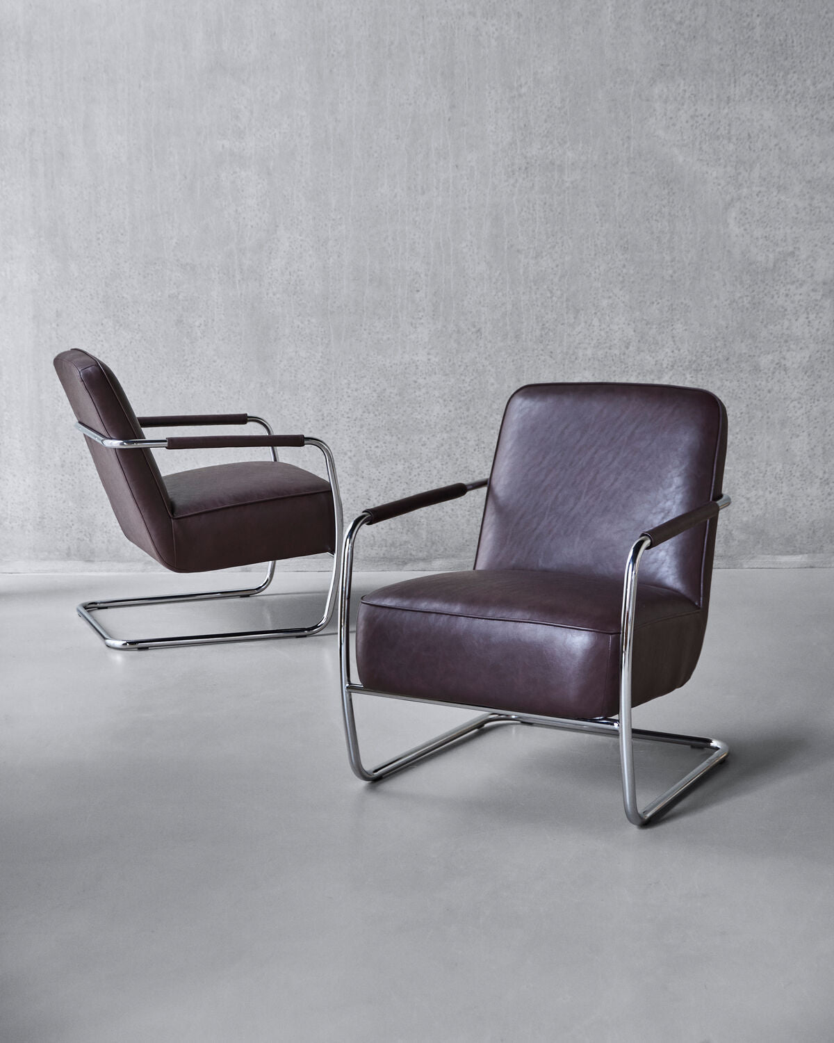 Loungesessel, HDComma, Maulbeere, Crome in Mulberry präsentiert im Onlineshop von KAQTU Design AG. Schalenstuhl ist von House Doctor