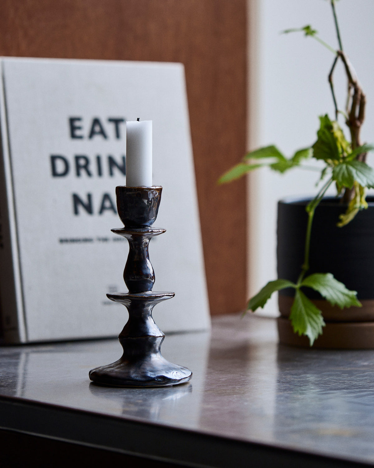 Kerzenständer, HDLucca, Schwarz in Black präsentiert im Onlineshop von KAQTU Design AG. Kerzenständer ist von House Doctor