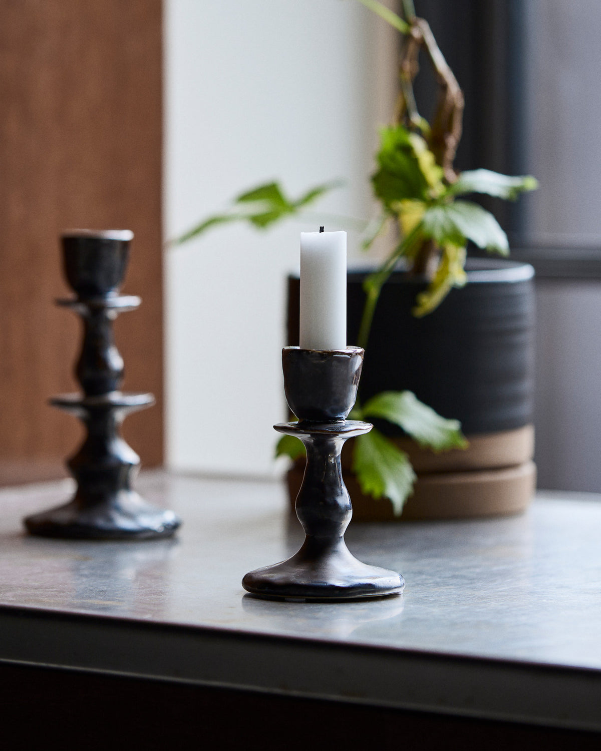 Kerzenständer, HDLucca, Schwarz in Black präsentiert im Onlineshop von KAQTU Design AG. Kerzenständer ist von House Doctor