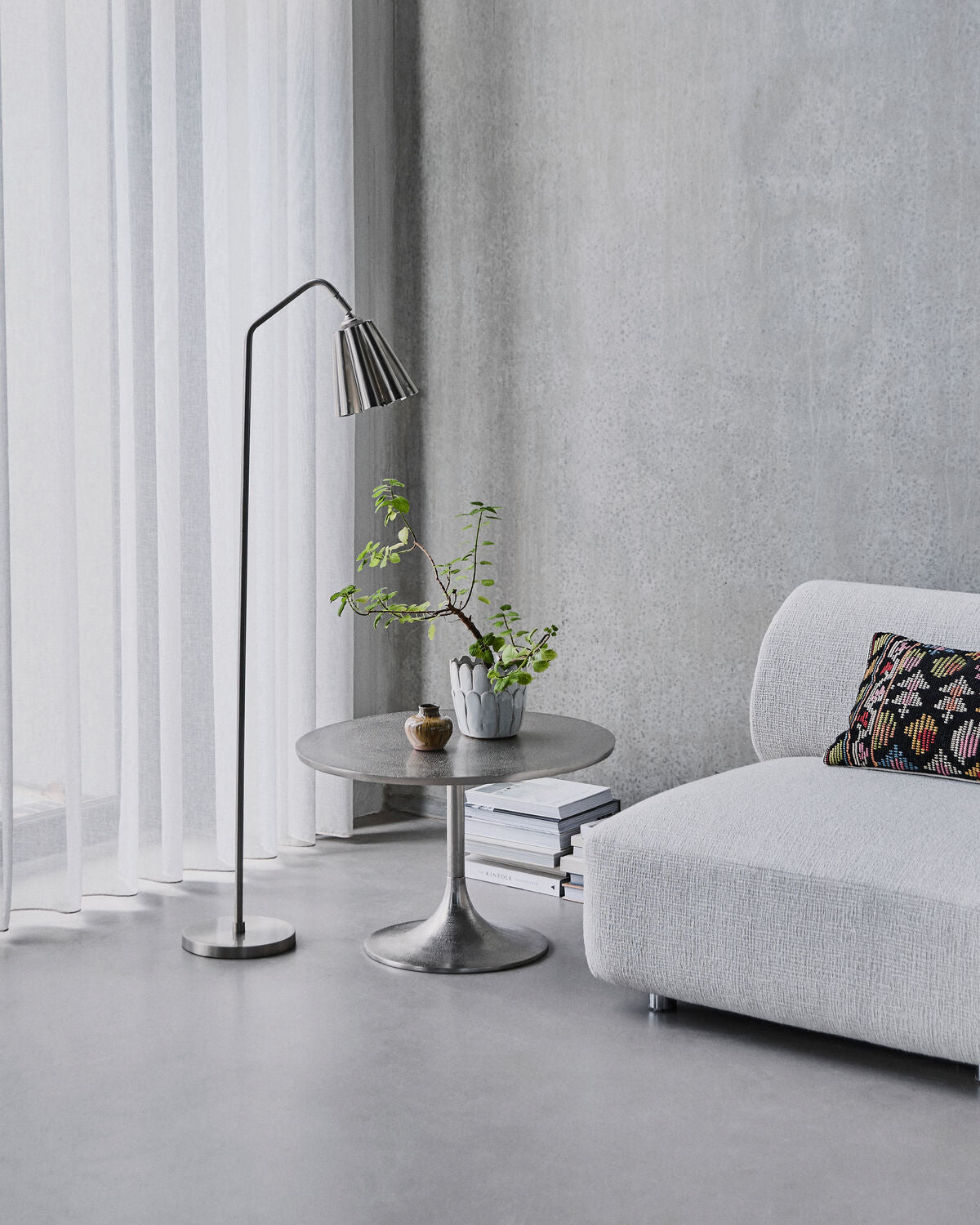 Lampenschirm, HDFlola, Gebürstetes Silber-Finish in Brushed silver finish präsentiert im Onlineshop von KAQTU Design AG. Lampenschirm ist von House Doctor