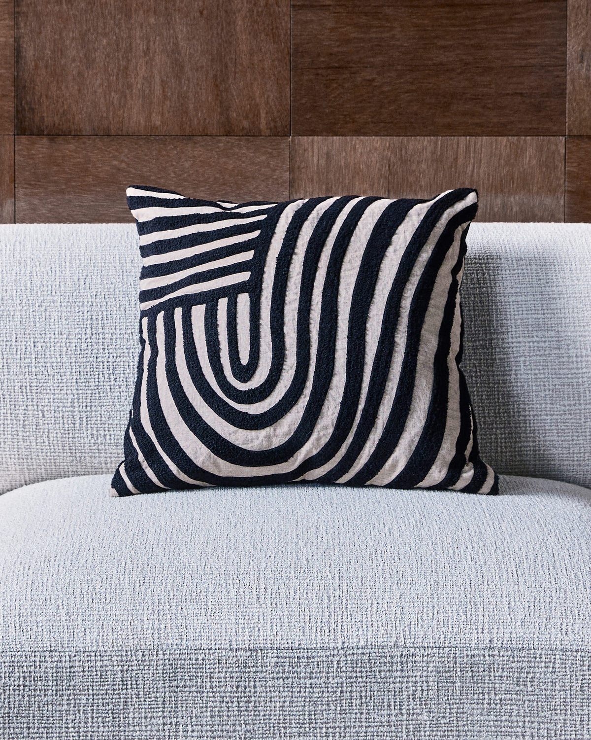Kissen, HDSky, Sand, Schwarz in Sand präsentiert im Onlineshop von KAQTU Design AG. Deko Kissenbezug ist von House Doctor