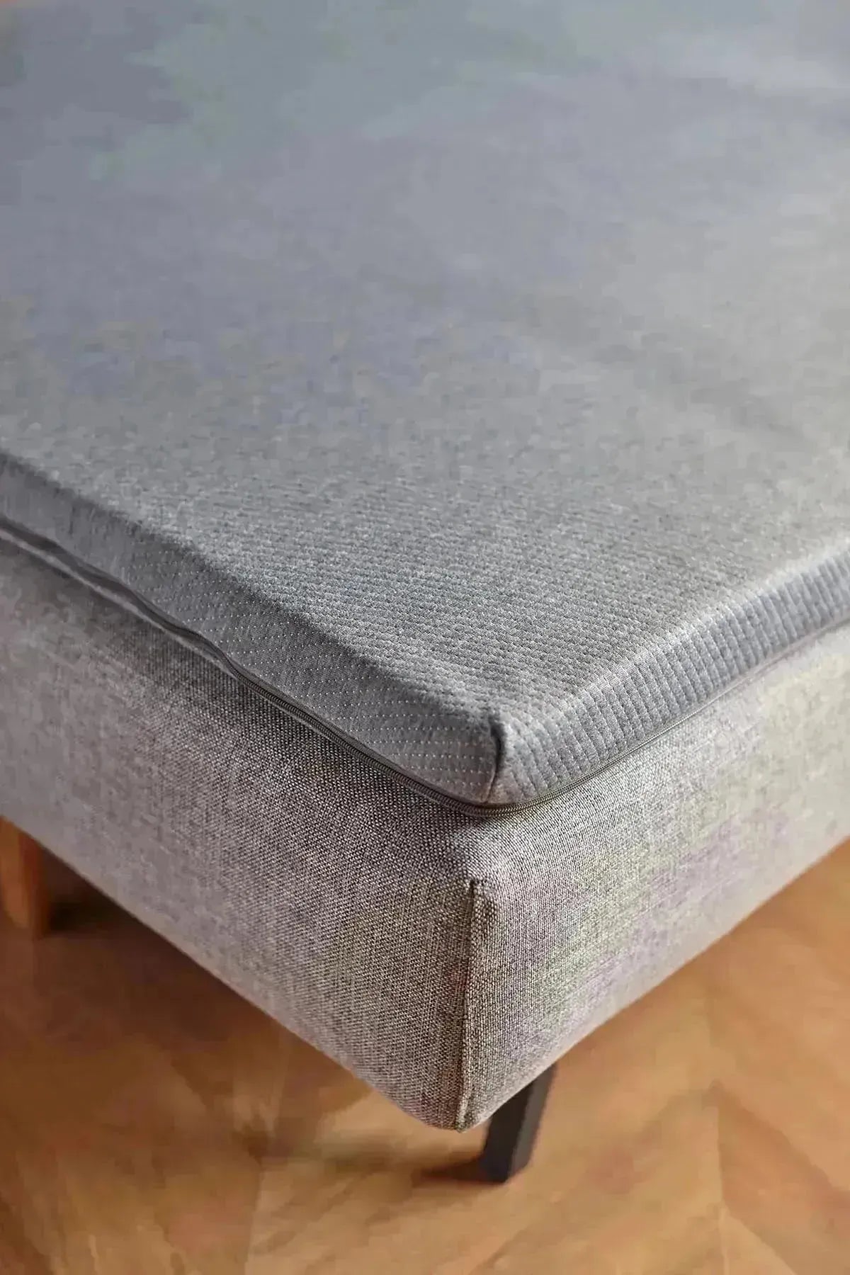 Inno Topper 120 von Innovation Living: Ergonomischer Topper für optimalen Liegekomfort, perfekt für Schlafsofas, mit abnehmbarem, waschbarem Bezug.